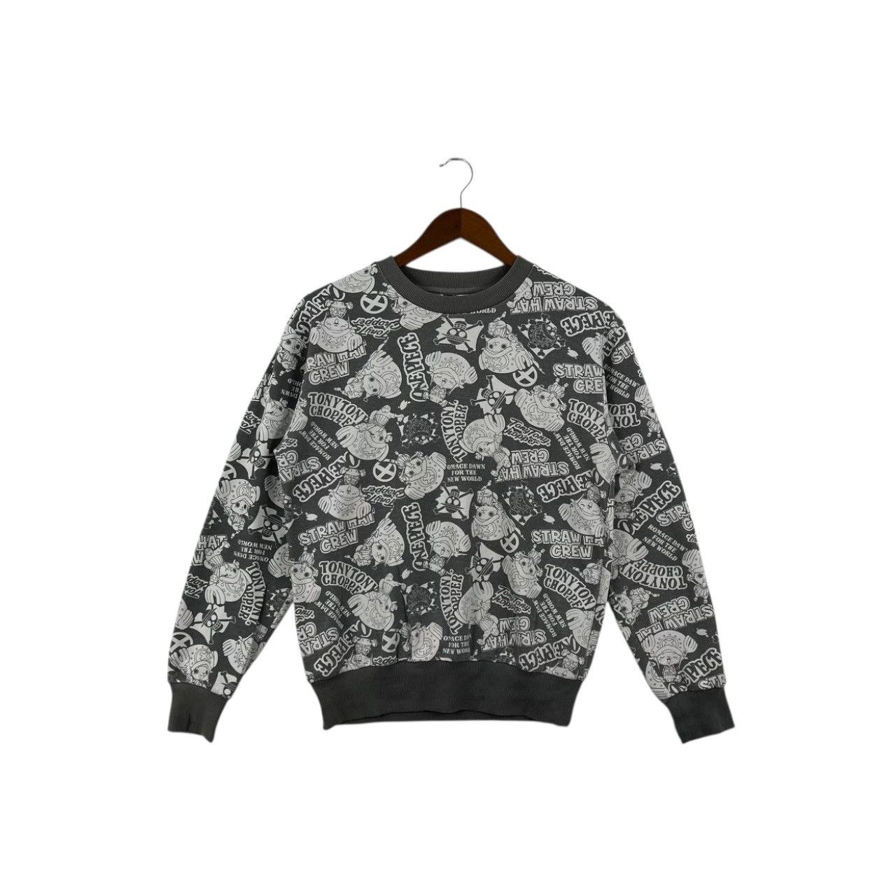 One Piece ANIME ONE PIECE Chopper Straw Hat Crew Manga AOP Sweatshirt Size M / US 6-8 / IT 42-44 - 1 Thumbnail