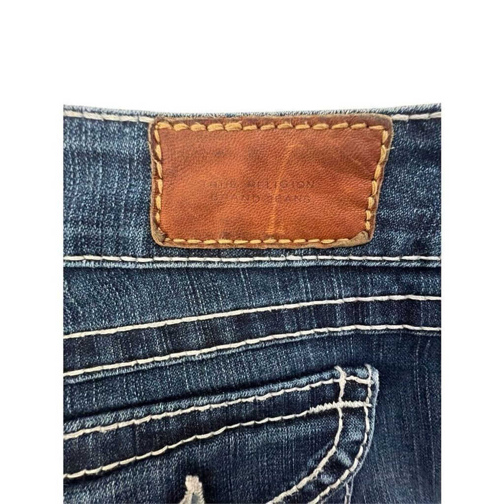 True Religion True Religion Low Rise Dark Wash Flared Denim Jeans Size 28" / US 6 / IT 42 - 6 Thumbnail