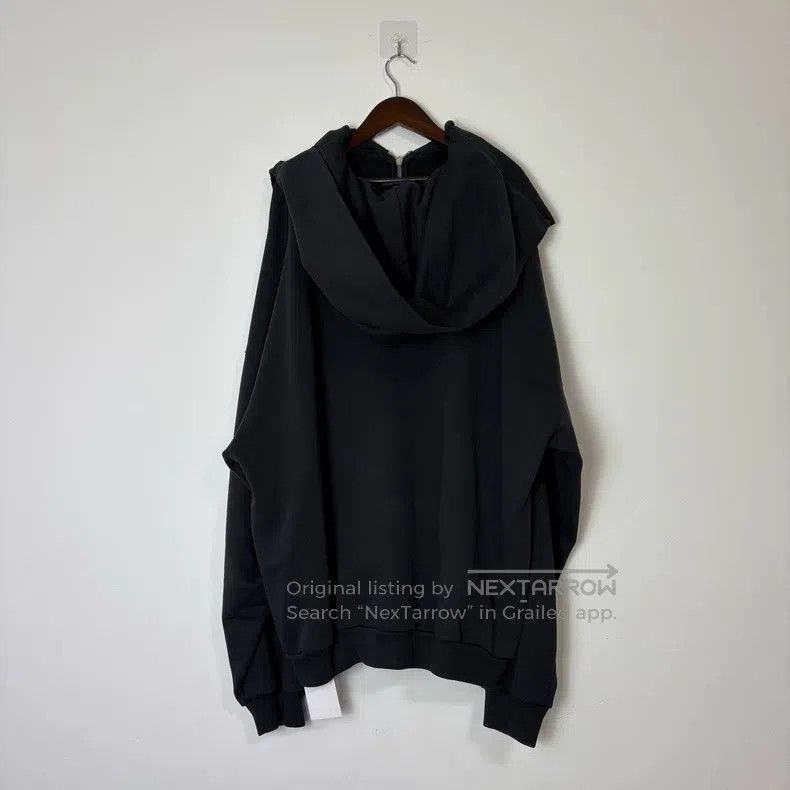Balenciaga Balenciaga Fake Two-Piece Four Sleeve Double Hooded Sweats Size US L / EU 52-54 / 3 - 2 Thumbnail
