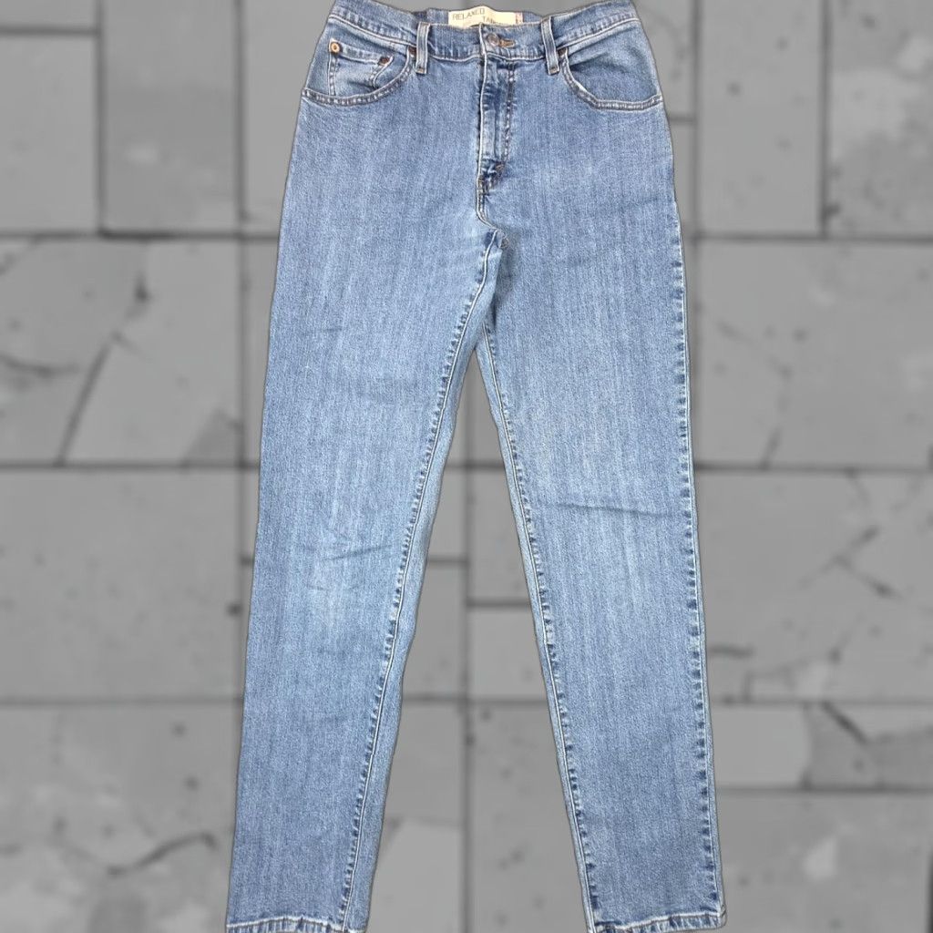 Levi's VINTAGE Levi's Jeans Women 8 Long Blue Relaxed Fit Tapered Leg 550 Y2K 28x32 Stretch Size 30" / US 8 / IT 44 - 1 Thumbnail