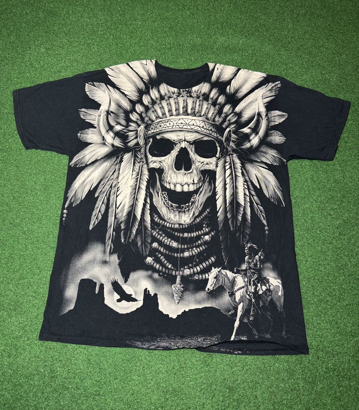 Liquid Blue Native American Comanche Skull Affliction Y2K XL T Shirt Size US XL / EU 56 / 4 - 1 Thumbnail