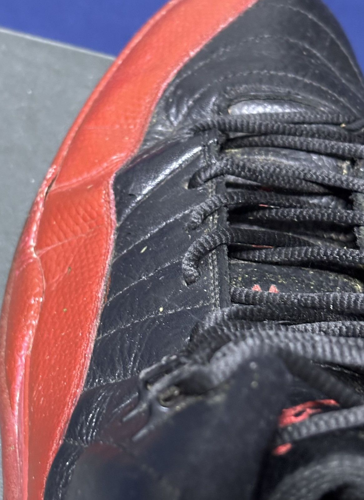 Jordan Brand Jordan 12 Retro Flu Game 2016 Size 11 Size US 11 / EU 44 - 7 Thumbnail
