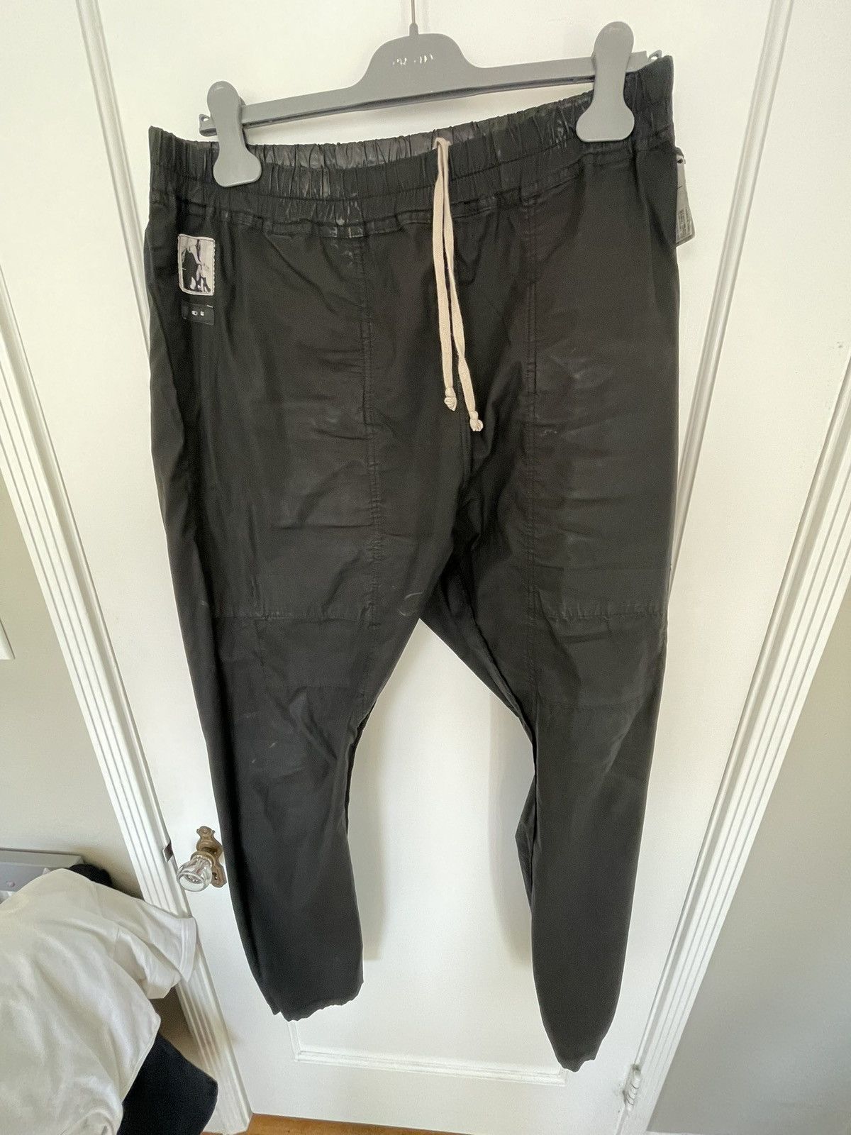 Rick Owens Drkshdw Rick Owens Drkshdw Waxed Creatch Cargos Size US 34 / EU 50 - 3 Thumbnail