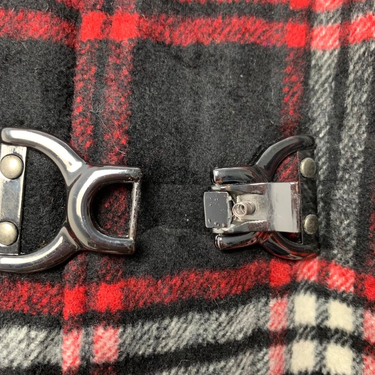 In The Attic "In The Attic" Red Tartan Hooded Wool Duffle Coat Size US M / EU 48-50 / 2 - 5 Thumbnail