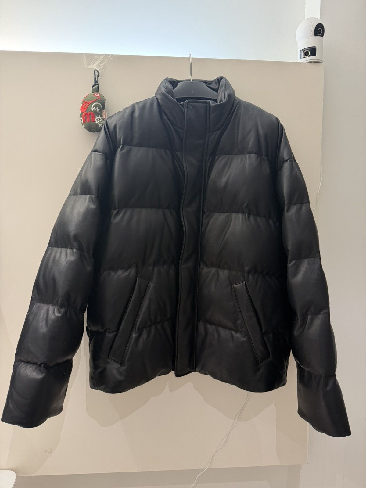 Balenciaga Balenciaga Garde-Robe Leather Puffer Jacket Black Size 44 Size US S / EU 44-46 / 1 - 1 Thumbnail