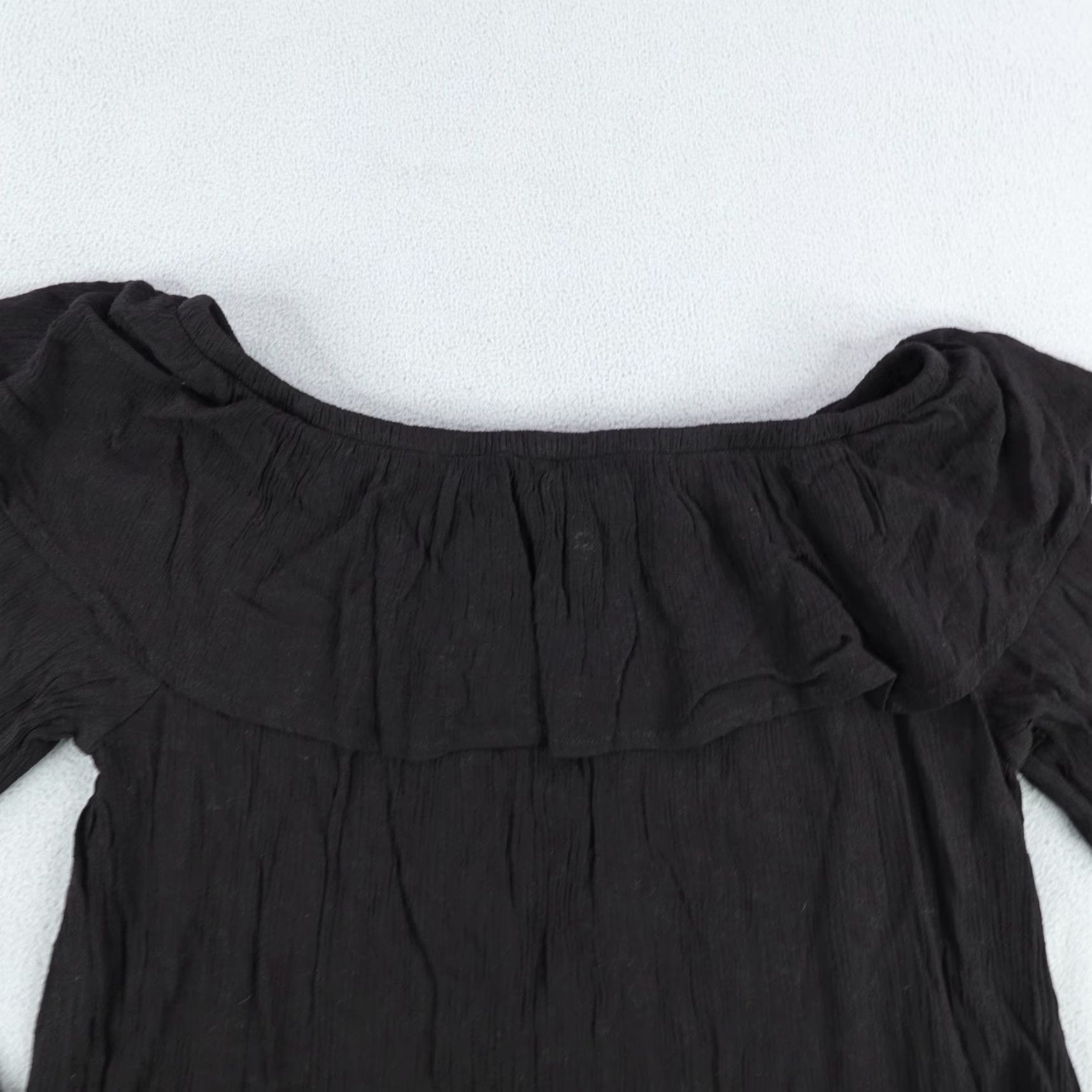 Marine Layer Marine Layer Blouse Shirt Womens Medium Black Off The Shoulder Ruffle Top Blouse Flex Womens M Black Ruffle Off-Shoulder 90s? Size M / US 6-8 / IT 42-44 - 2 Thumbnail