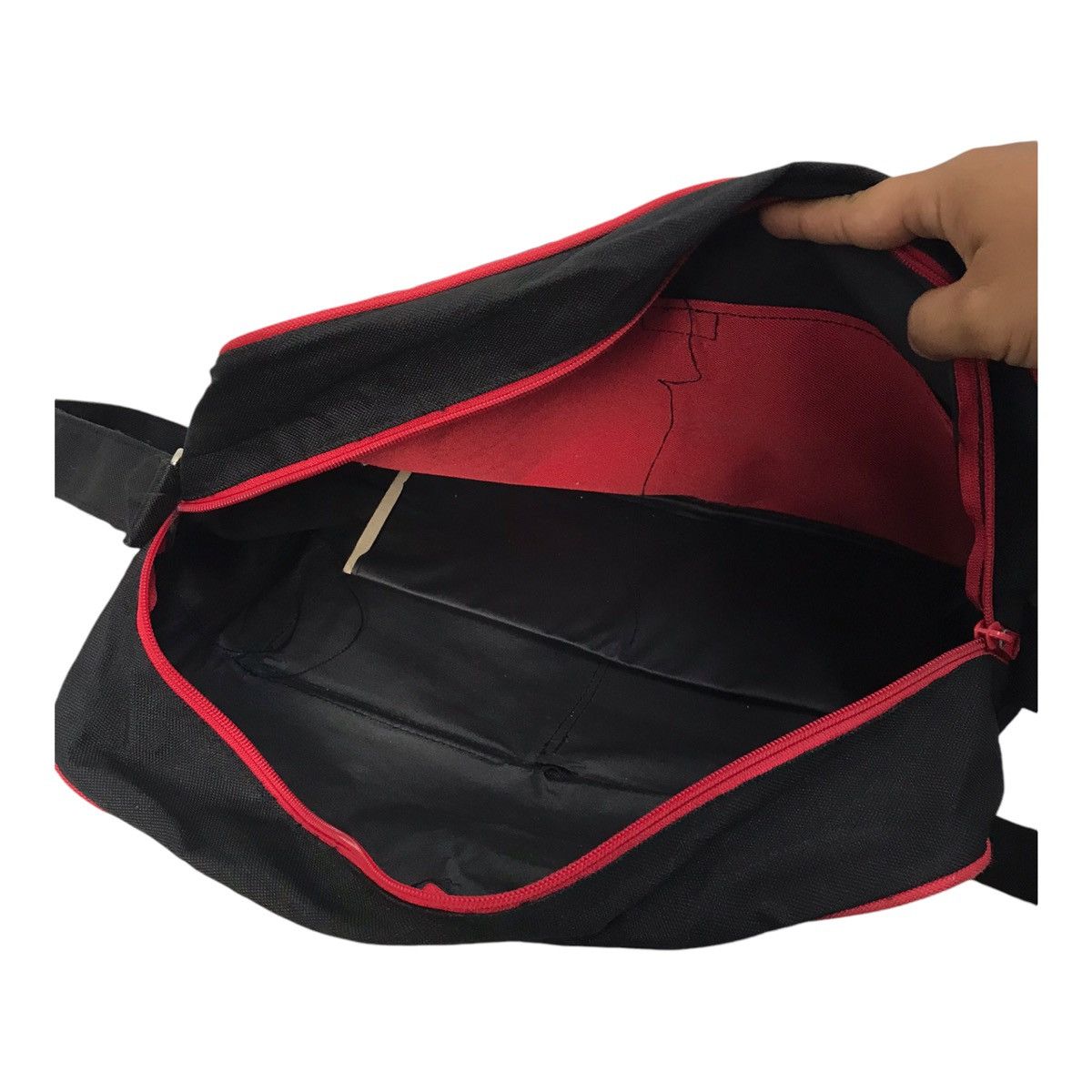 Anime × Japanese Brand × Vintage Emily Have Bad Trip Vintage Messenger Black Sling Bag Size ONE SIZE - 8 Thumbnail