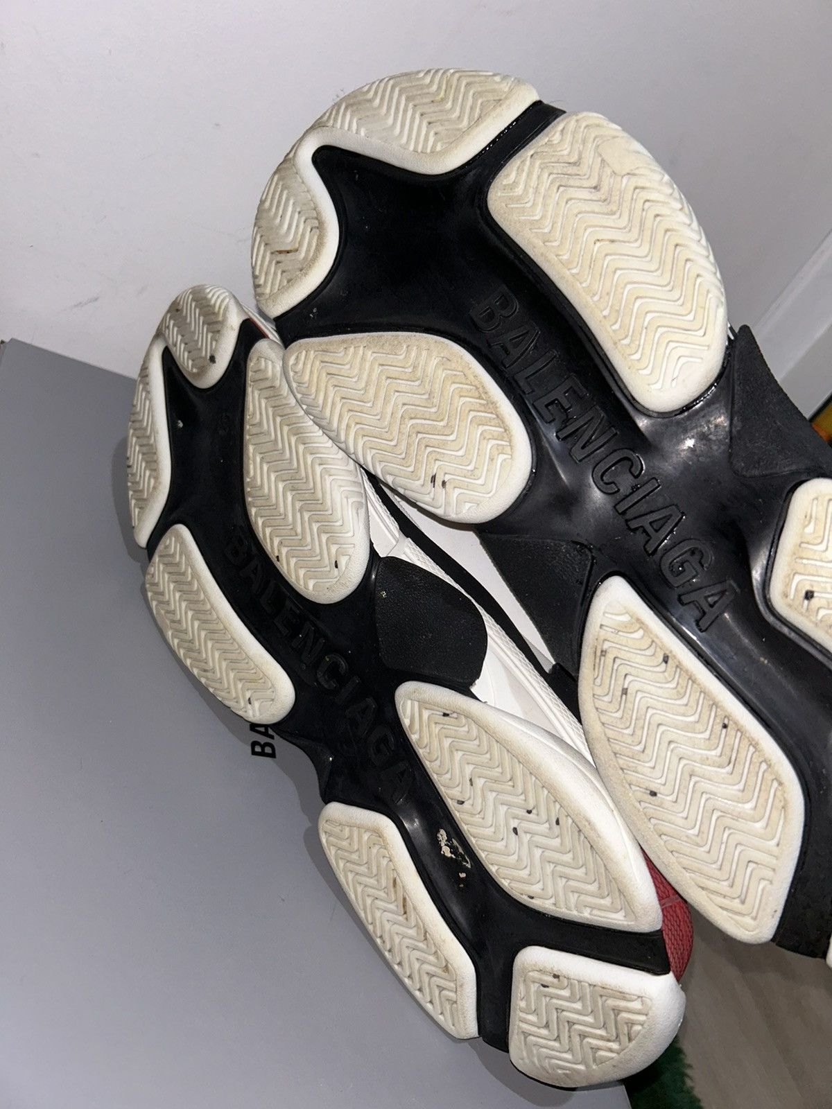 Balenciaga Balenciaga Triple S 47 Size 14 White Preowned With Box Size US 14 / EU 47 - 7 Thumbnail