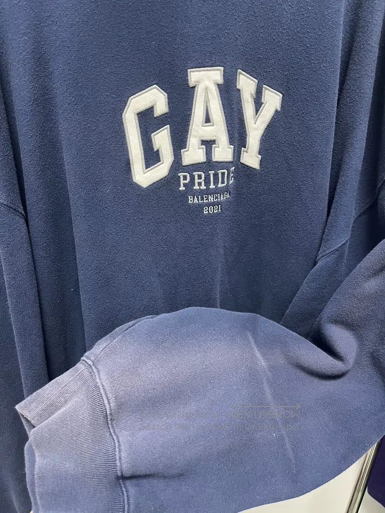Balenciaga Balenciaga Blue GAY Embroidered Slogan Long-Sleeve Sweatsh Size US M / EU 48-50 / 2 - 5 Thumbnail