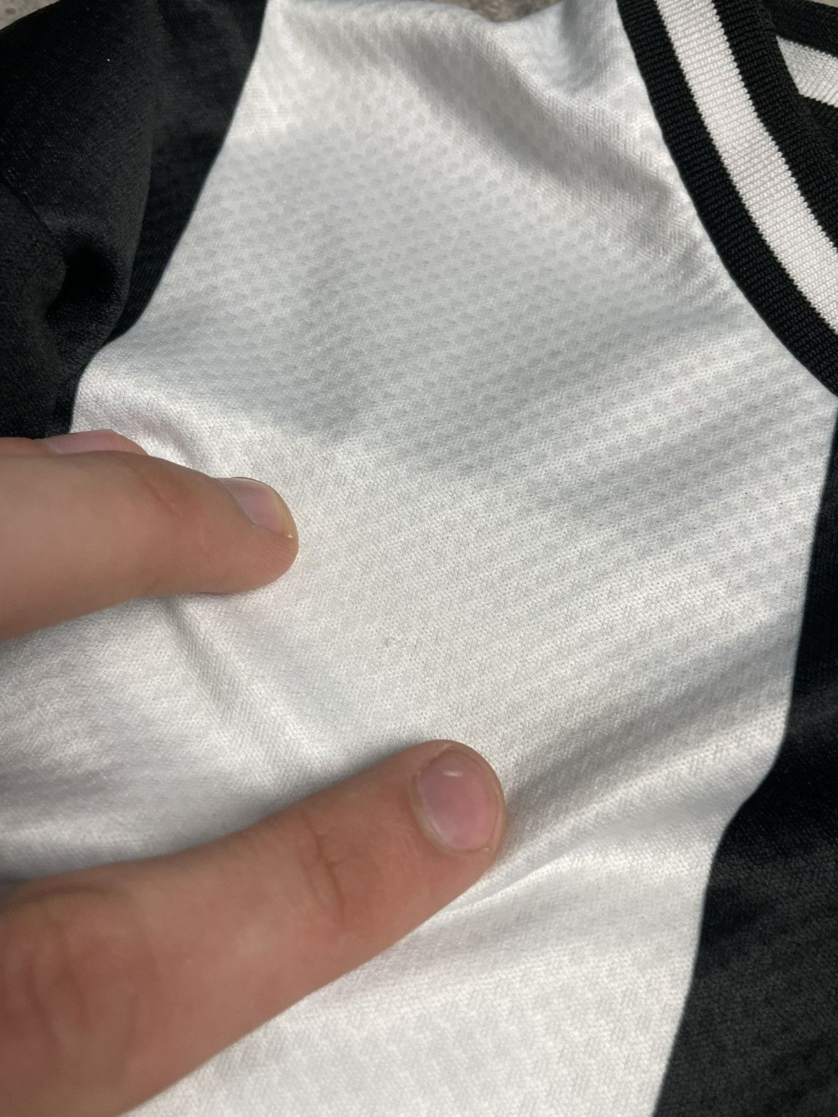 Puma Newcastle United 2019/20 Home Football Shirt Soccer Jersey Size US M / EU 48-50 / 2 - 6 Thumbnail
