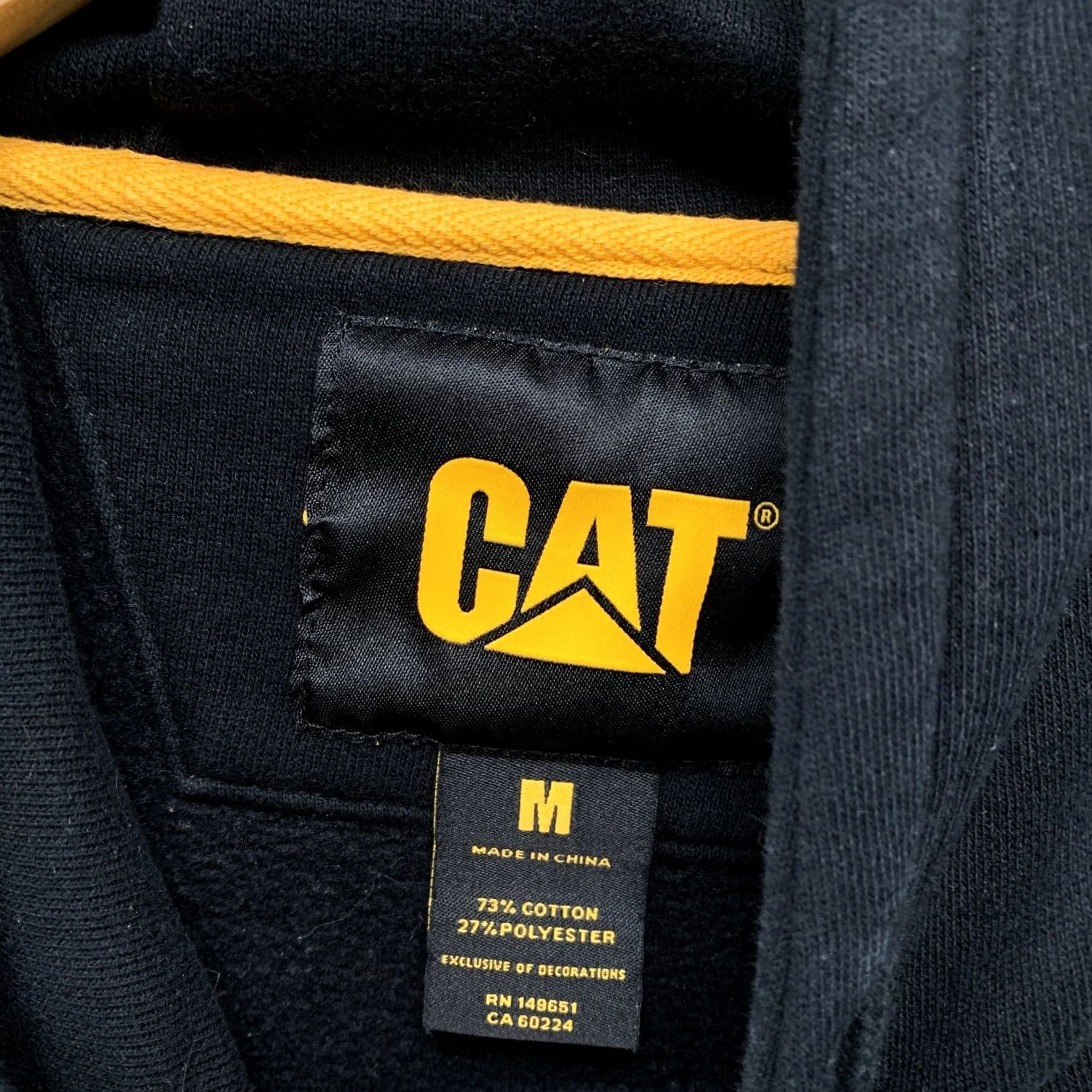 Vintage CAT Caterperpilla Hoodie Sweatshirt Mens Medium Black Yellow Embroidered Size US L / EU 52-54 / 3 - 3 Thumbnail