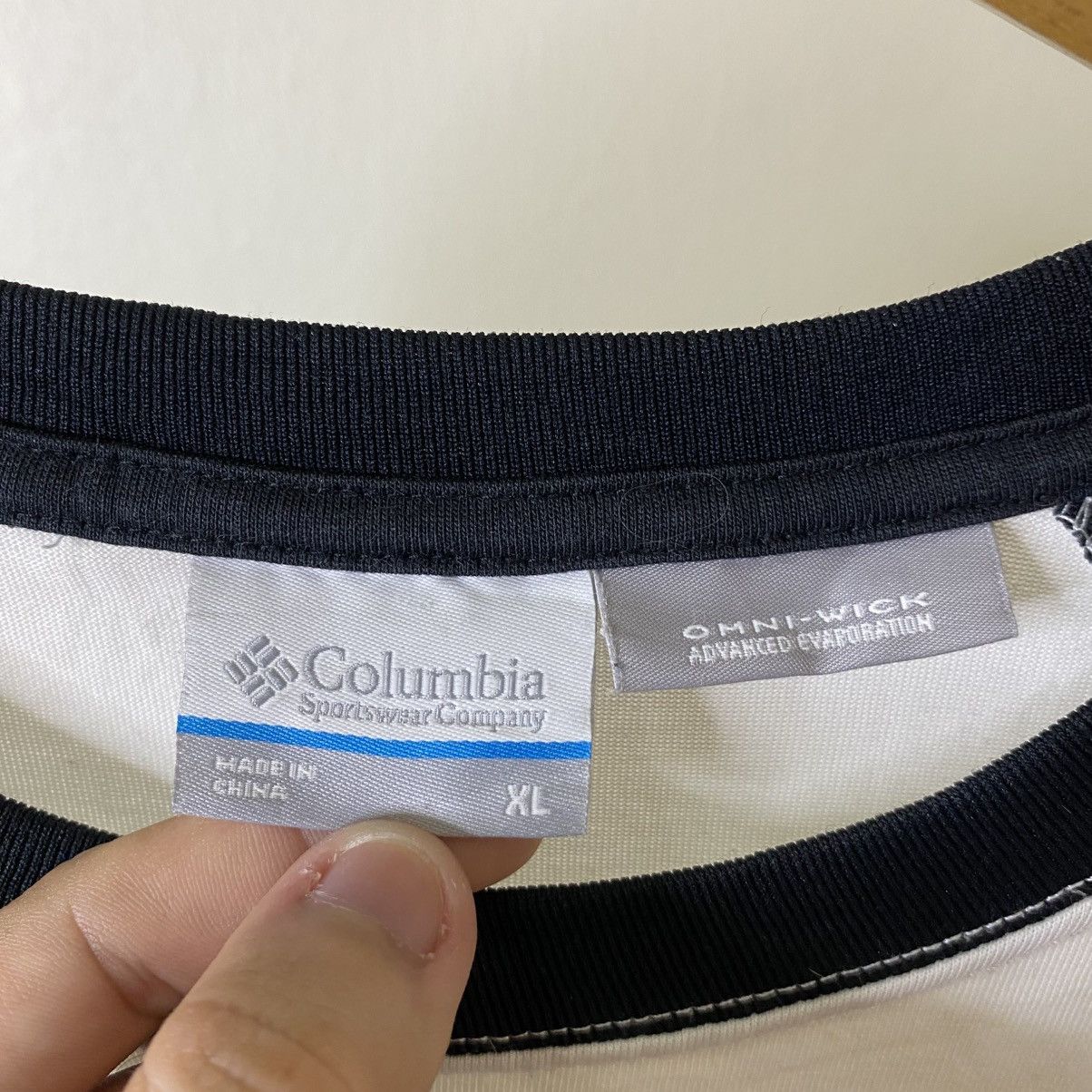 Columbia Vintage Y2K Columbia Camping Peace LS T Shirt Size US L / EU 52-54 / 3 - 4 Thumbnail