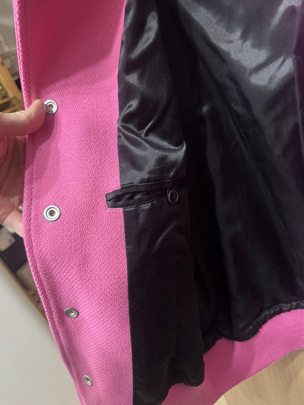 Saint Laurent Paris Saint Laurent pink teddy varsity jacket EU 50 Size US M / EU 48-50 / 2 - 9 Thumbnail