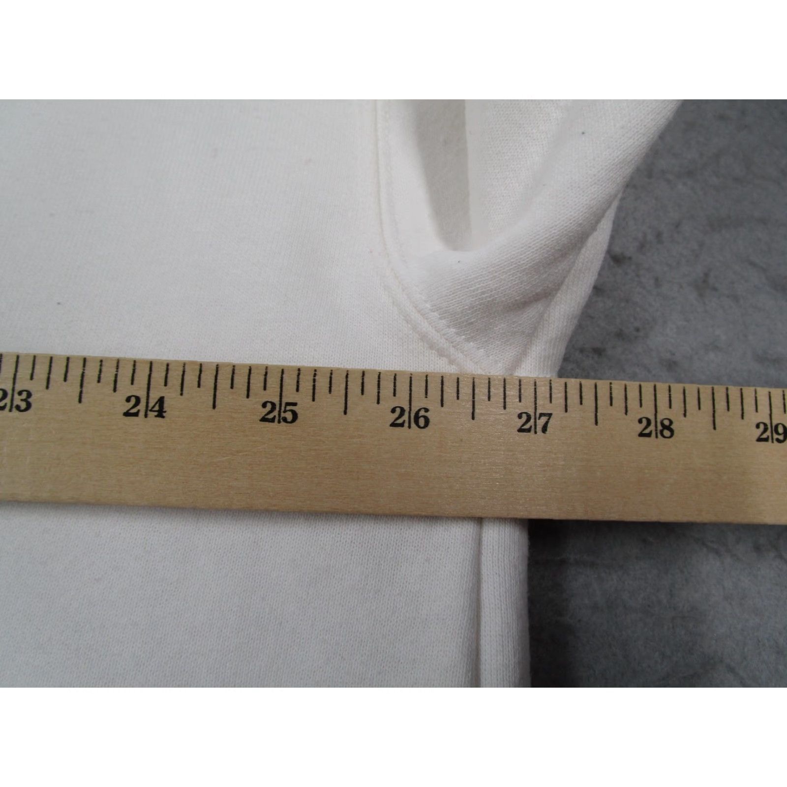 Tommy Hilfiger VINTAGE Tommy Hilfiger Jeans Sweatshirt Mens 2XL White Embossed Logo 90s USA Crew Neck Pullover Graphic Print Size US XXL / EU 58 / 5 - 7 Thumbnail