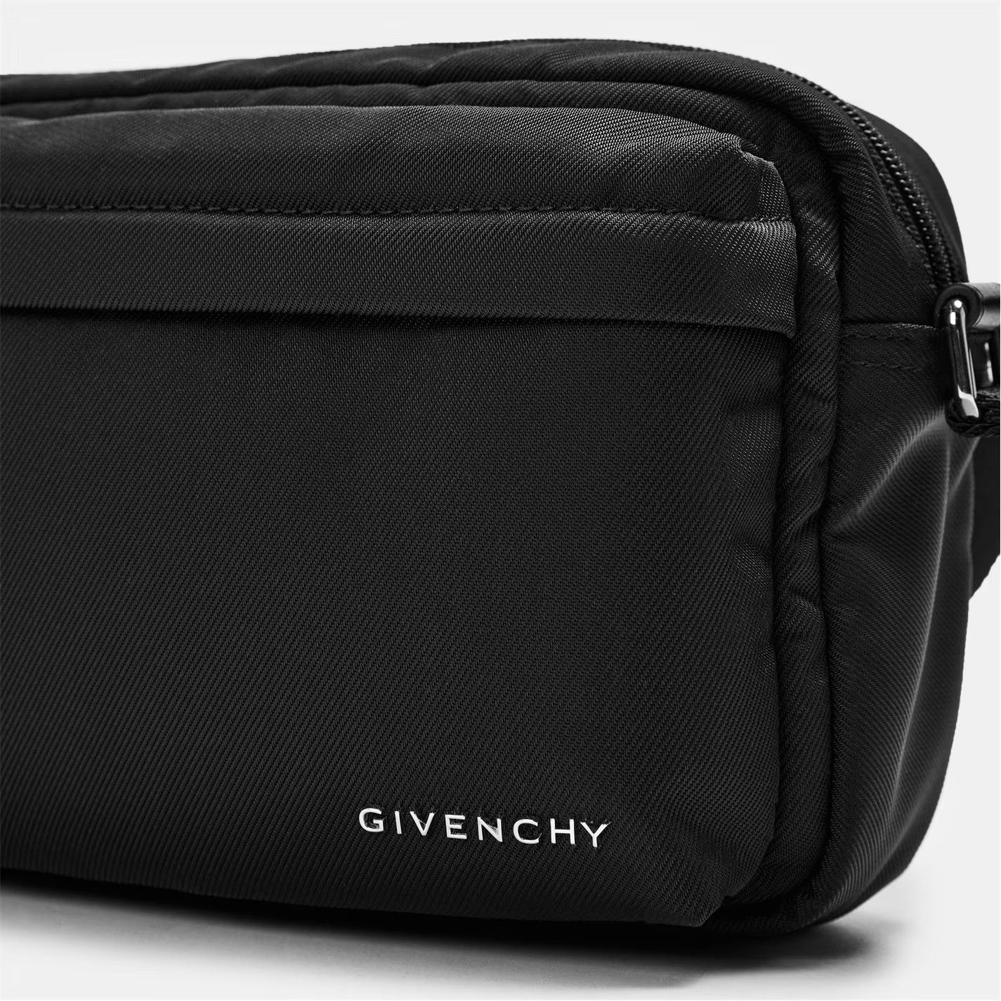 Givenchy o1g2r1mq0426 Size: OS / Cross Body Bag in Black Size ONE SIZE - 5 Thumbnail