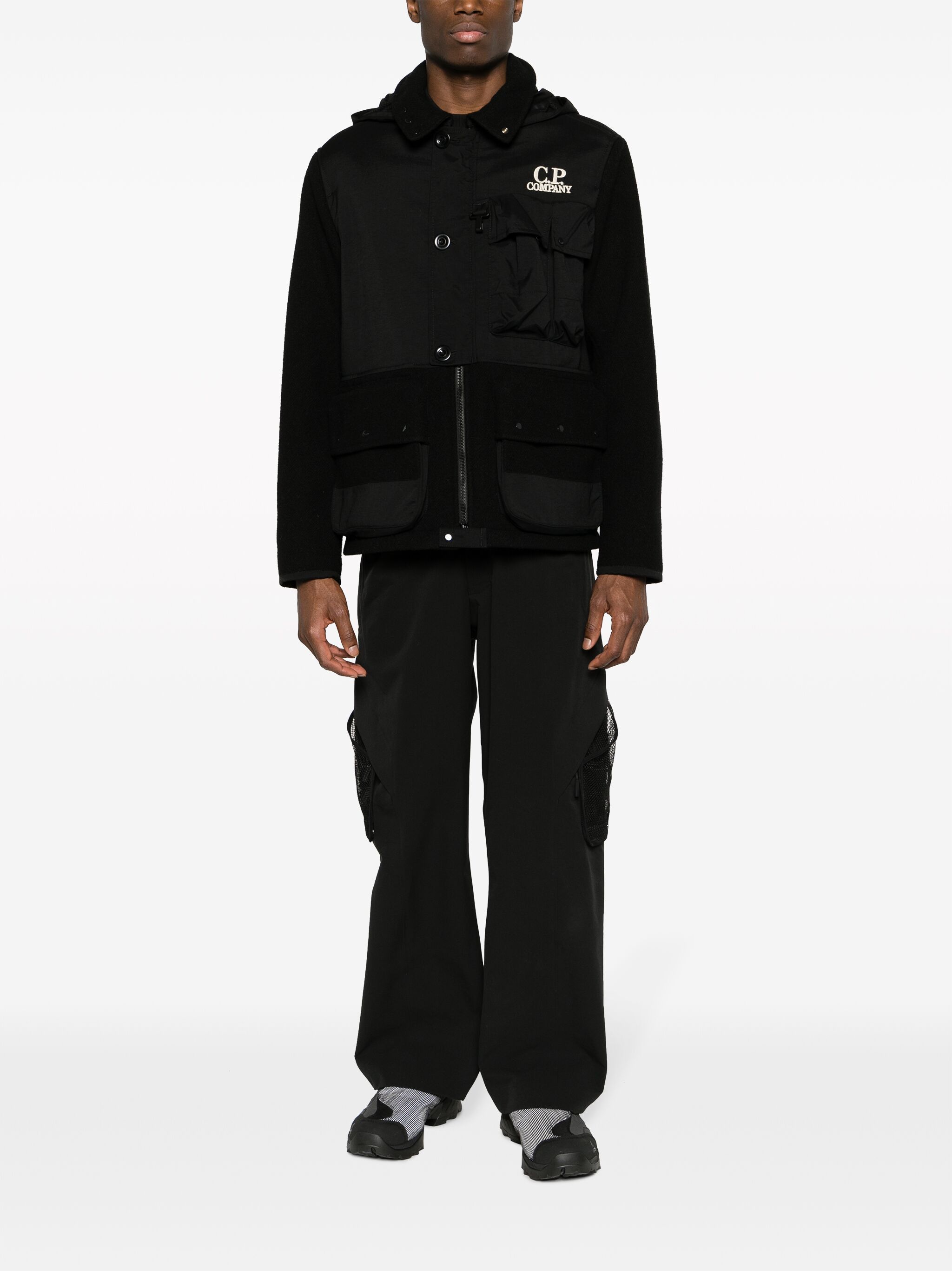 C.P. Company o1y1224 Logo Hooded Jacket in Black Size US M / EU 48-50 / 2 - 2 Thumbnail