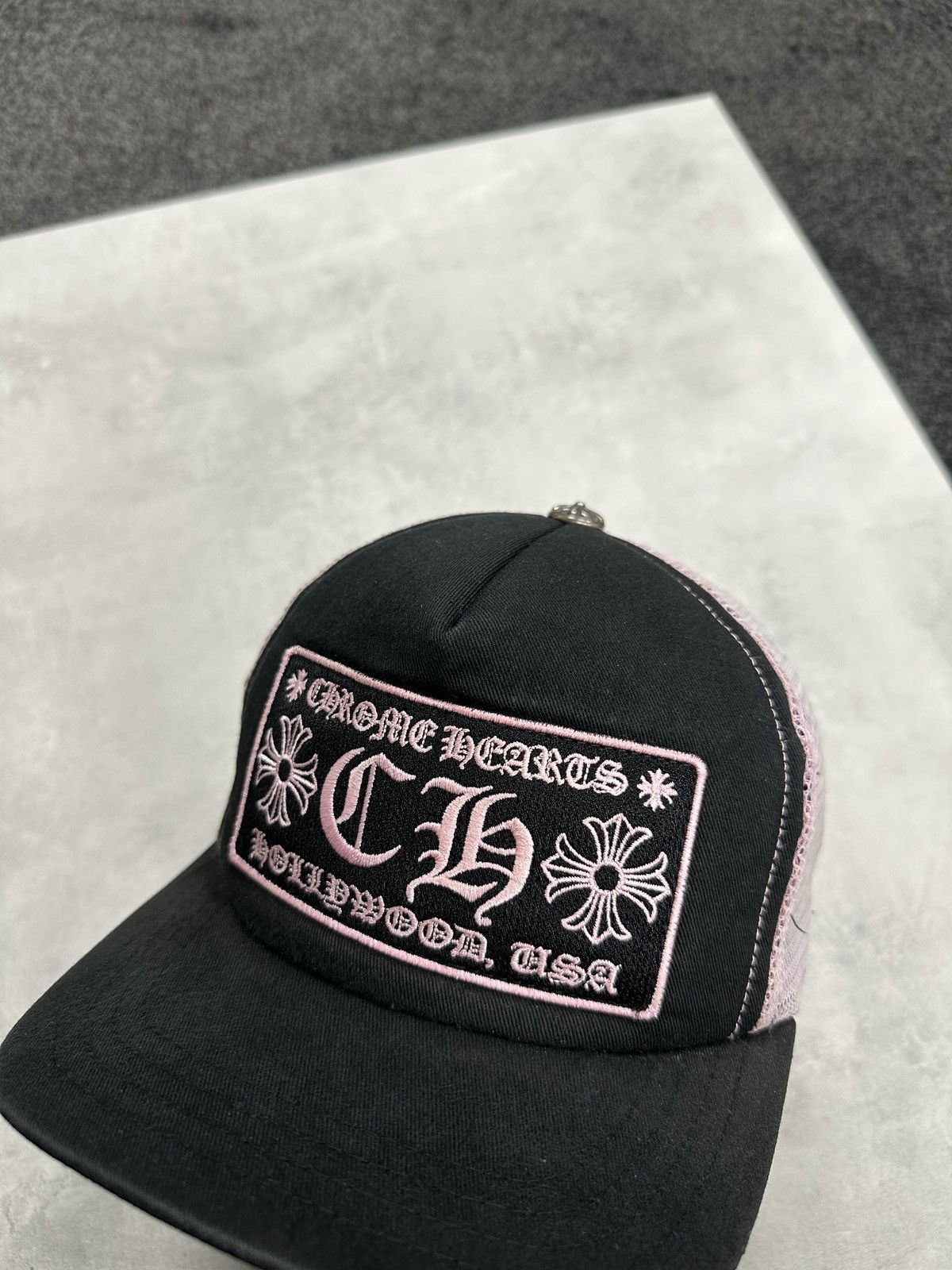 Chrome Hearts Chrome Hearts CH Hollywood Trucker Cap Black Pink Size ONE SIZE - 3 Thumbnail