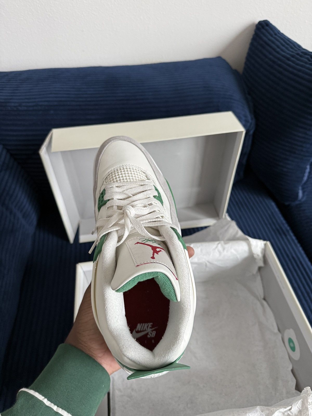Jordan Brand Jordan x Nike SB Pine Green 4s Size US 12 / EU 45 - 11 Thumbnail