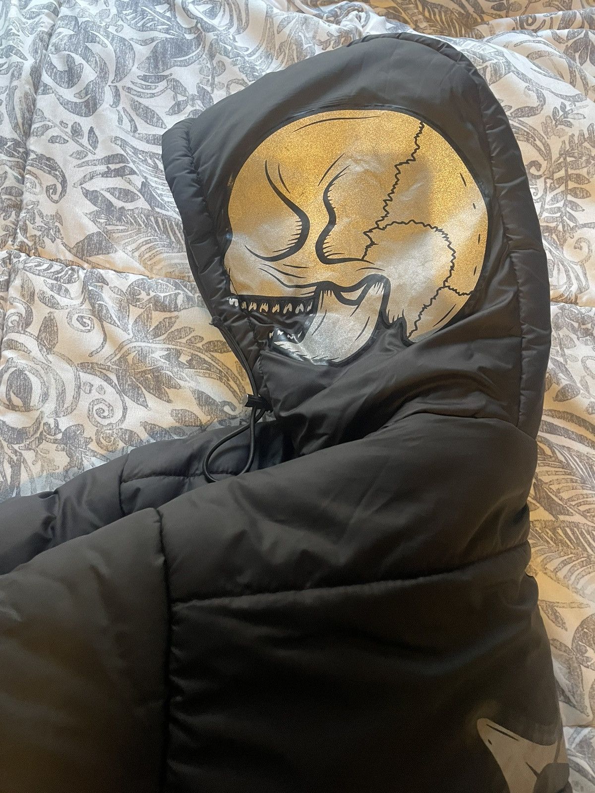 Glo Gang Glo Gang black skeleton puffer Size US L / EU 52-54 / 3 - 5 Thumbnail