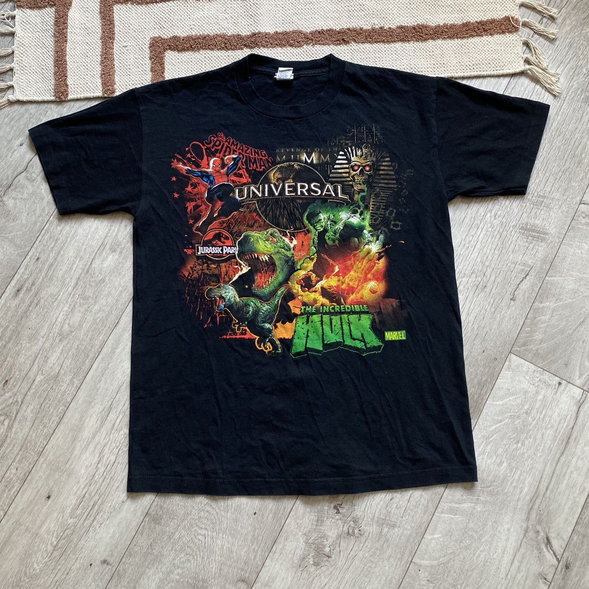 Universal Studios VINTAGE UNIVERSAL STUDIOUS MARVEL HULK SPIDER MAN T SHIRT Size US L / EU 52-54 / 3 - 1 Thumbnail