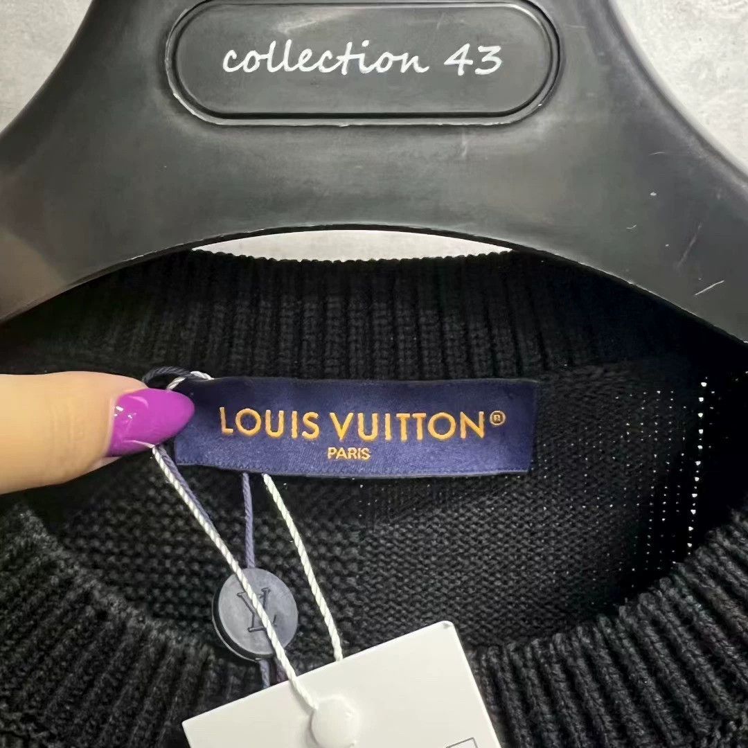 Louis Vuitton black checkered long sleeve knit sweater Size US XL / EU 56 / 4 - 3 Thumbnail