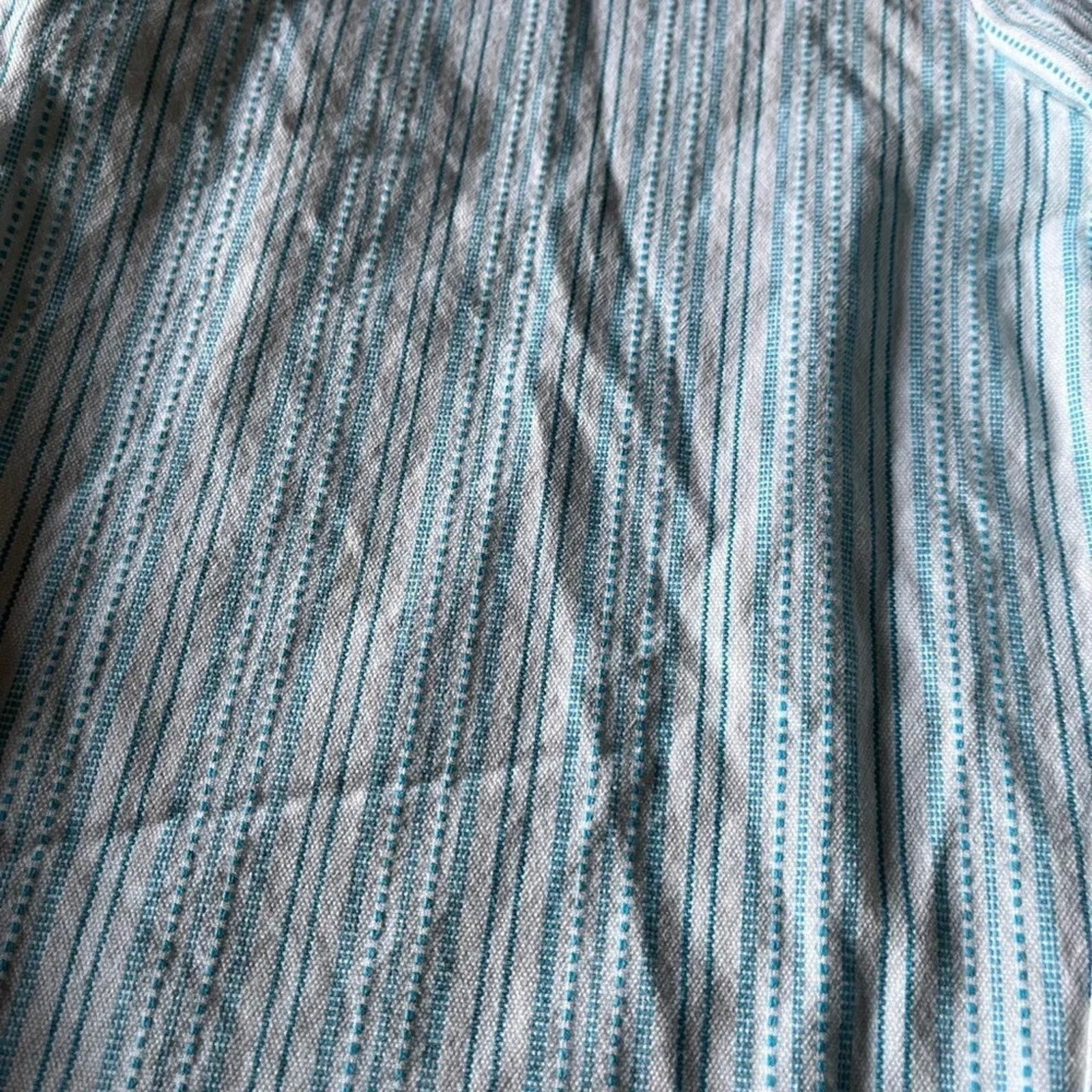 The Unbranded Brand Talbots striped shorts, size 4. Size 27" / US 4 / IT 40 - 2 Thumbnail