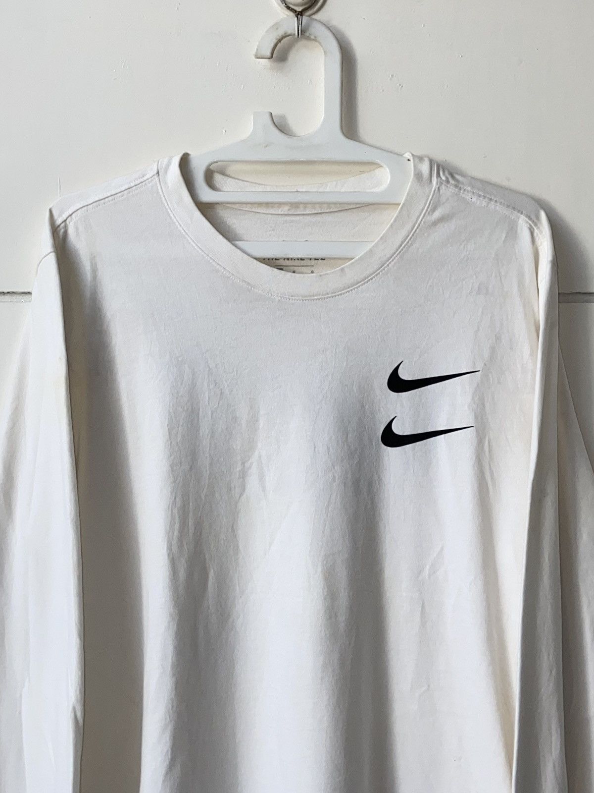 Nike THE NIKE TEE White Long T-shirt Size US S / EU 44-46 / 1 - 13 Thumbnail