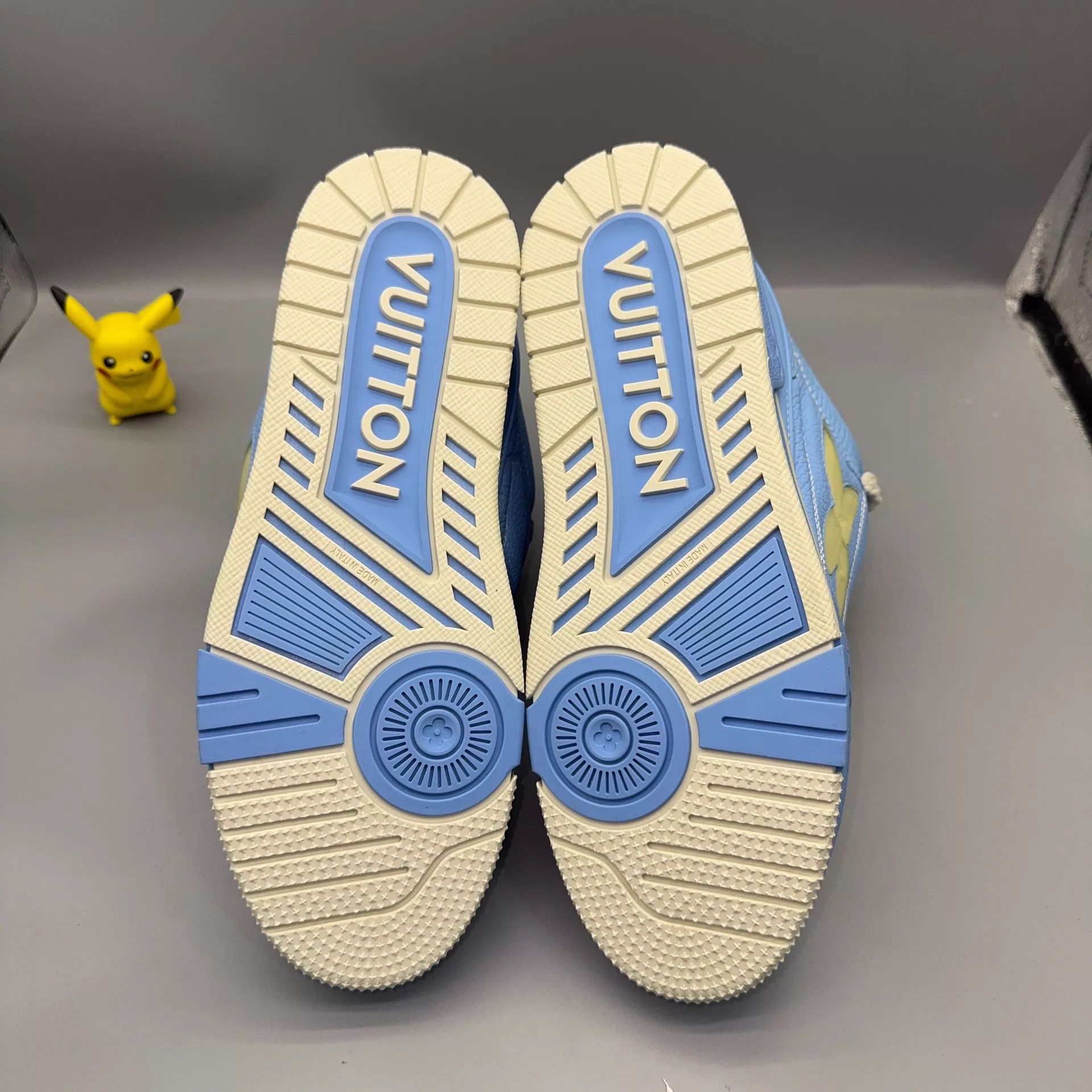 Louis Vuitton LOUIS VUITTON Skate Blue 41 Size US 8 / EU 41 - 4 Thumbnail