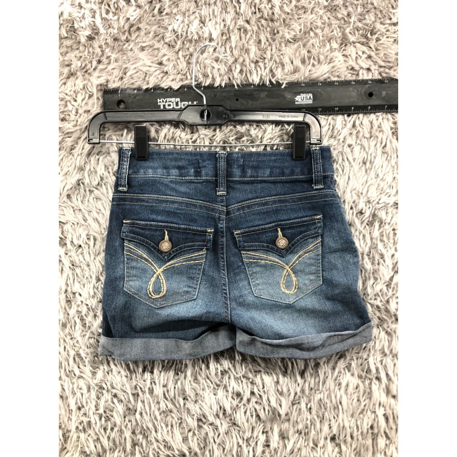 Vintage No Boundaries Bermuda Shorts Juniors Size 1 Mid Rise Dark Wash Blue Denim Cuff Women Size 25" / US 0 / IT 36 - 4 Thumbnail