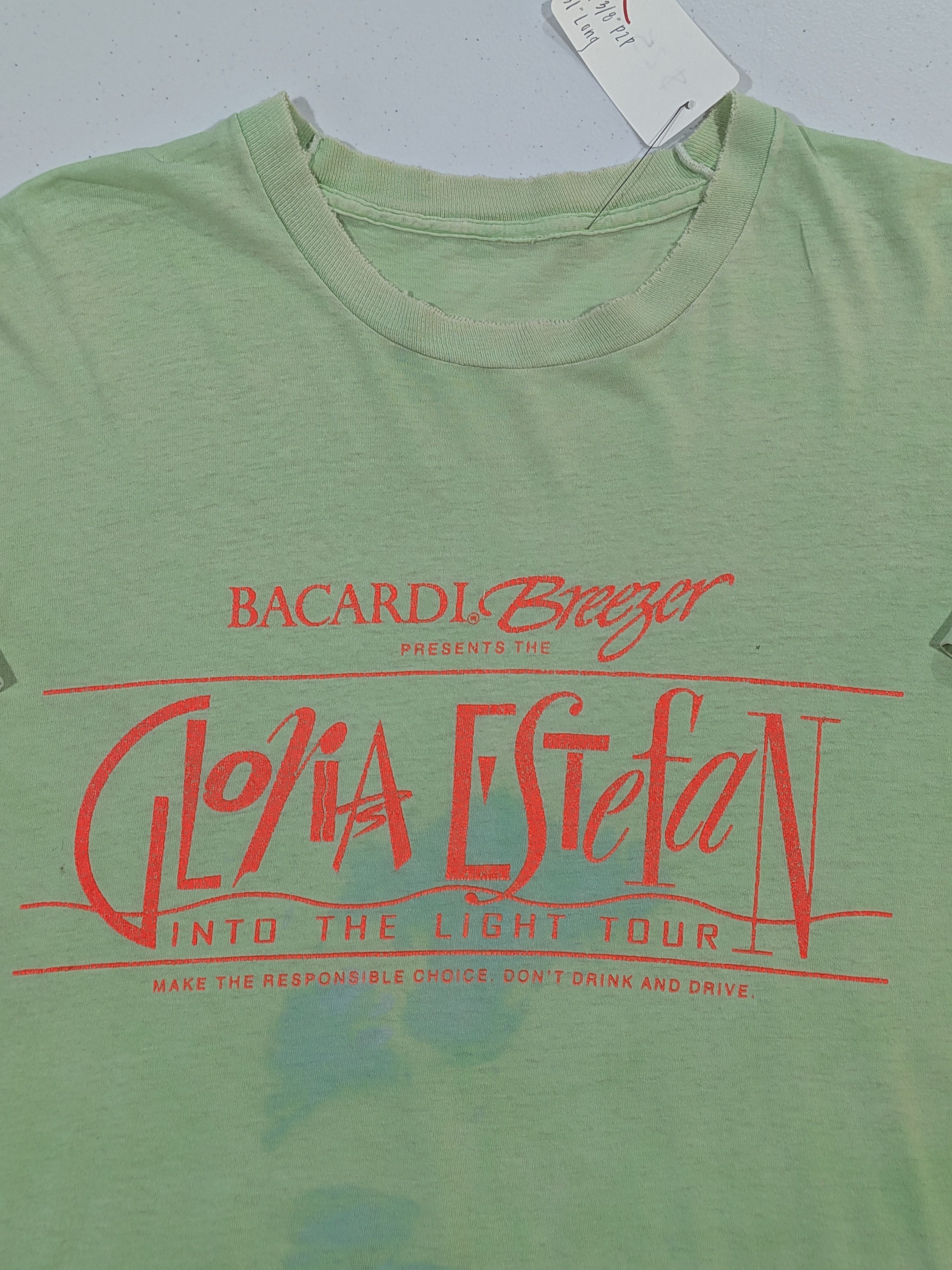 Other Vtg 1991 Bacardi Breezer Gloria Estefan Tour Tee Size US XXL / EU 58 / 5 - 2 Thumbnail