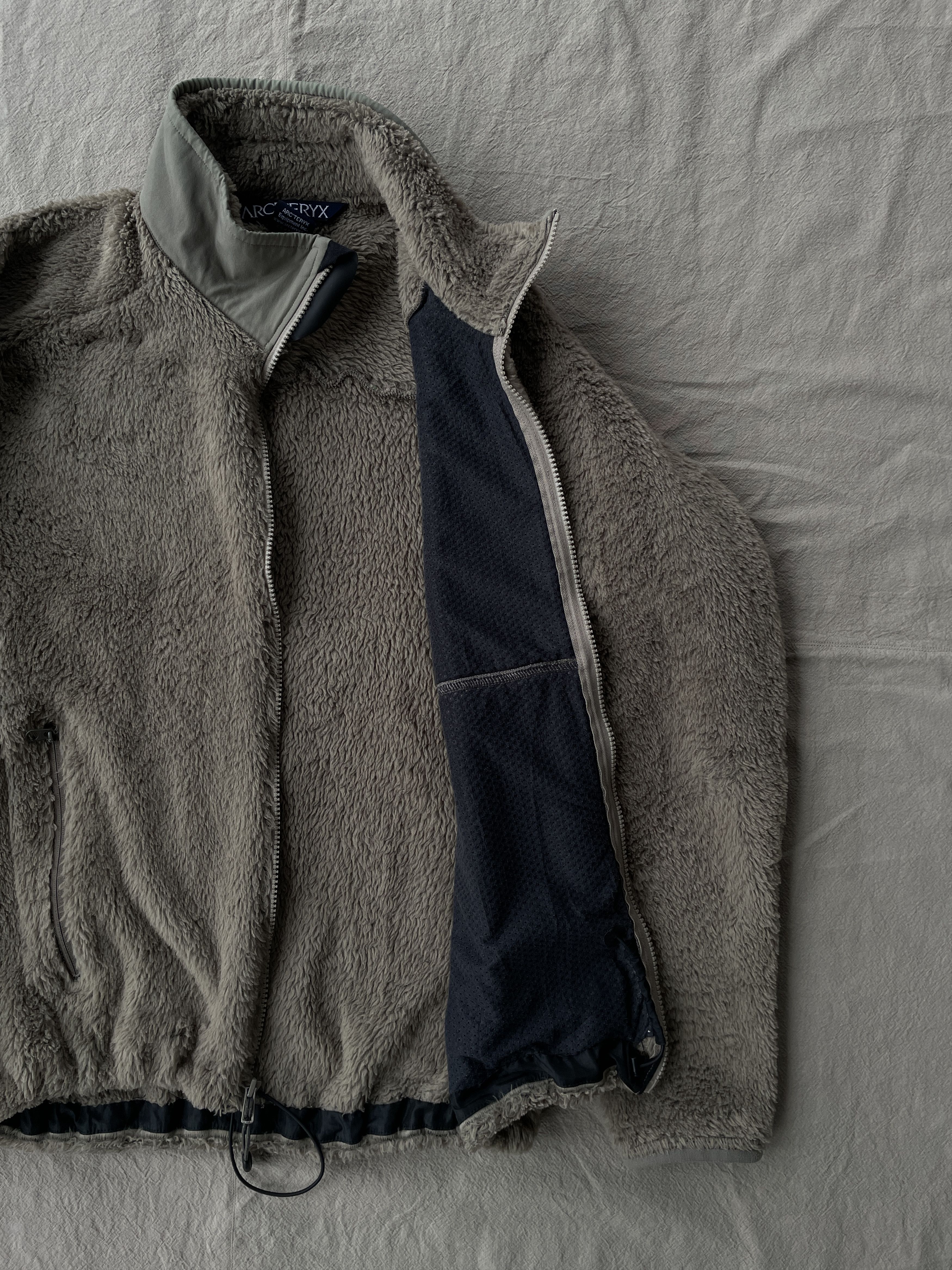 Arc'teryx Vintage Early 2000s Grey Arc'Teryx Fleece Size US L / EU 52-54 / 3 - 4 Thumbnail