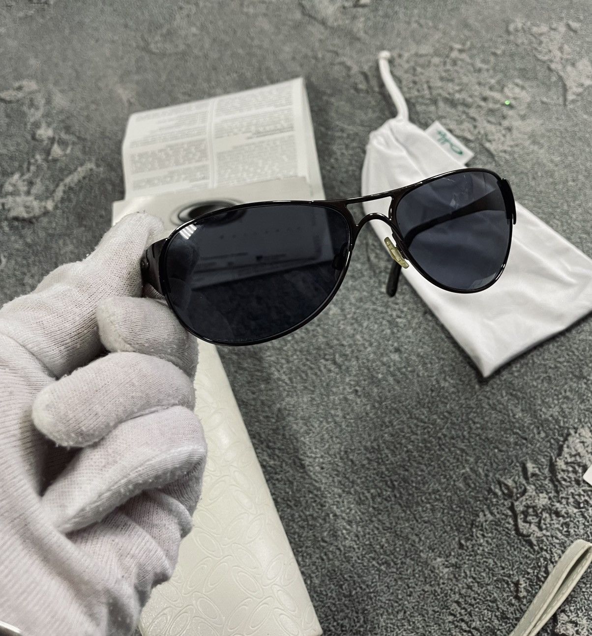 Oakley Oakley Restless 05-718 CE 130 Chrome Gray Aviator Sunglasses Size ONE SIZE - 2 Thumbnail