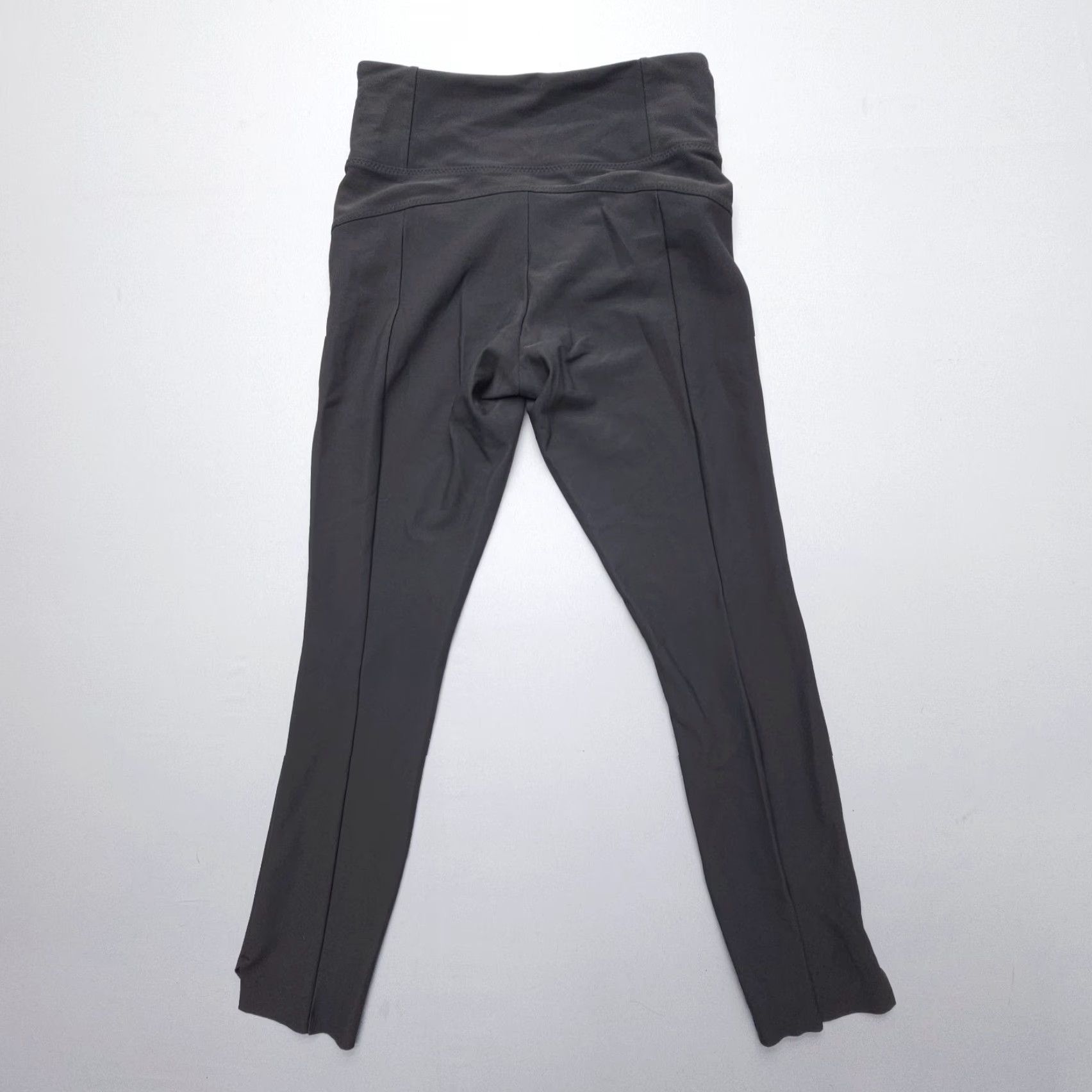 Athleta Athleta Pants Women XS Gray Crop Stretch Pockets Compression Athleisure Womens Size 26" / US 2 / IT 38 - 2 Thumbnail