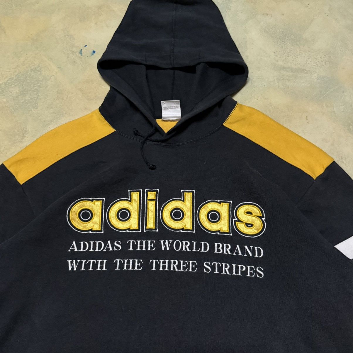 Adidas Vintage Adidas Big Logo Hoodie Size US L / EU 52-54 / 3 - 5 Thumbnail