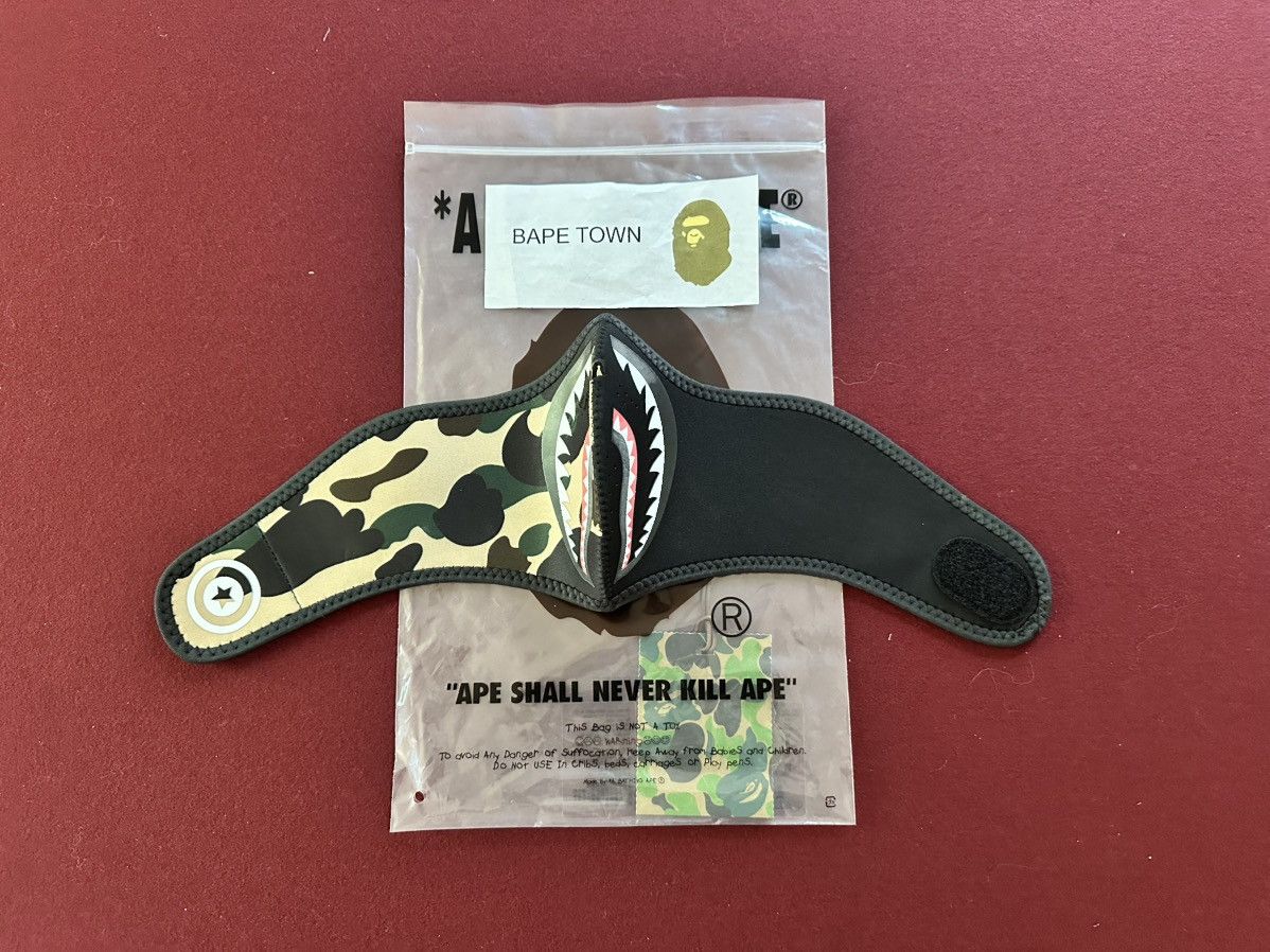Bape 1ST CAMO NEOPRENE FACE MASK (YELLOW) Size ONE SIZE - 1 Thumbnail