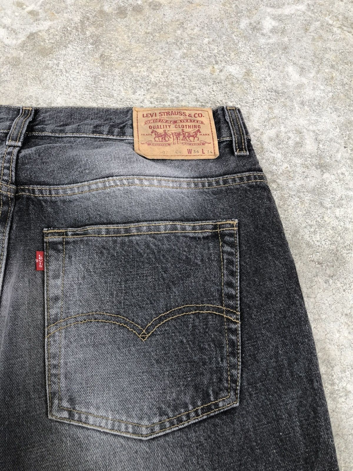 Levi's Flared Levis 507 Bootcut Distressed Jeans Size US 33 - 17 Thumbnail