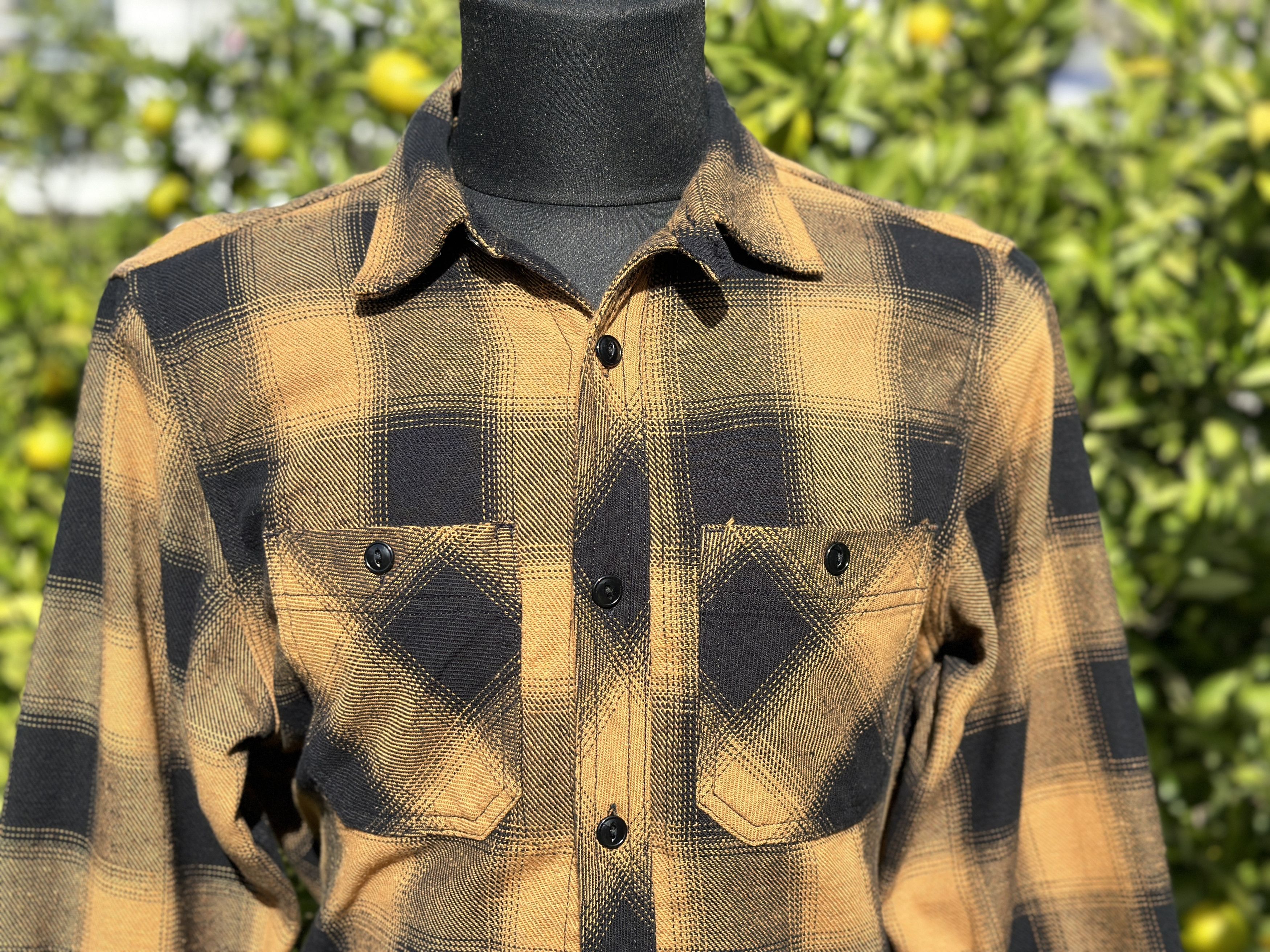 Rogue Territory Rare Rogue Territory Western Gold Heavy Plaid Button Size M Size US M / EU 48-50 / 2 - 6 Thumbnail