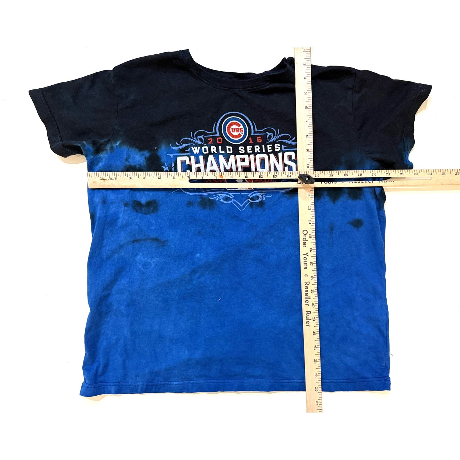 Liquid Blue Chicago Cubs Shirt Mens LG MLB World Series 2016 Champs Size US L / EU 52-54 / 3 - 4 Thumbnail