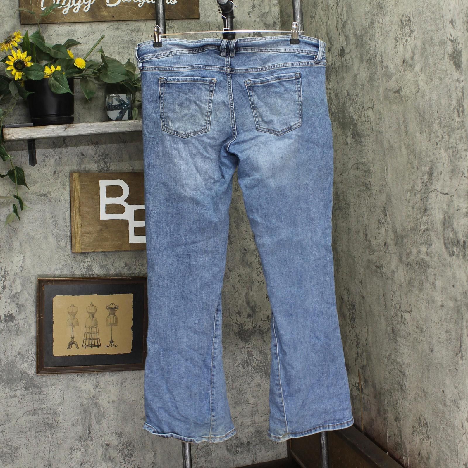 Aeropostale Aeropostale Super Low Rise Cassie Flare Jeans Light Blue 16 Size 38" / US 16 / IT 52 - 2 Thumbnail