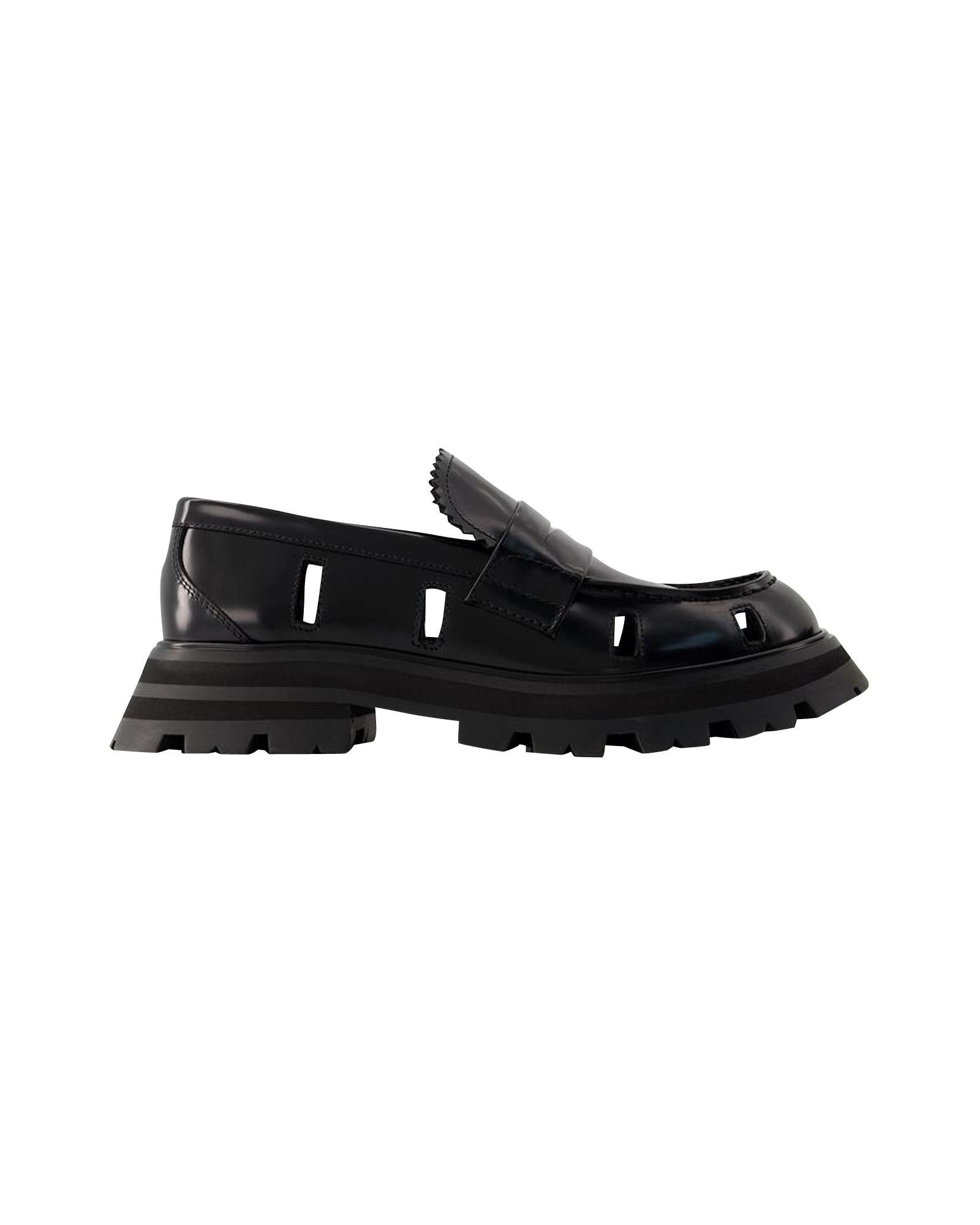 image of Alexander Mcqueen Wander Ankle Boots - Smooth Calfskin - Slip On - Round Toe in Black, Women's (Siz