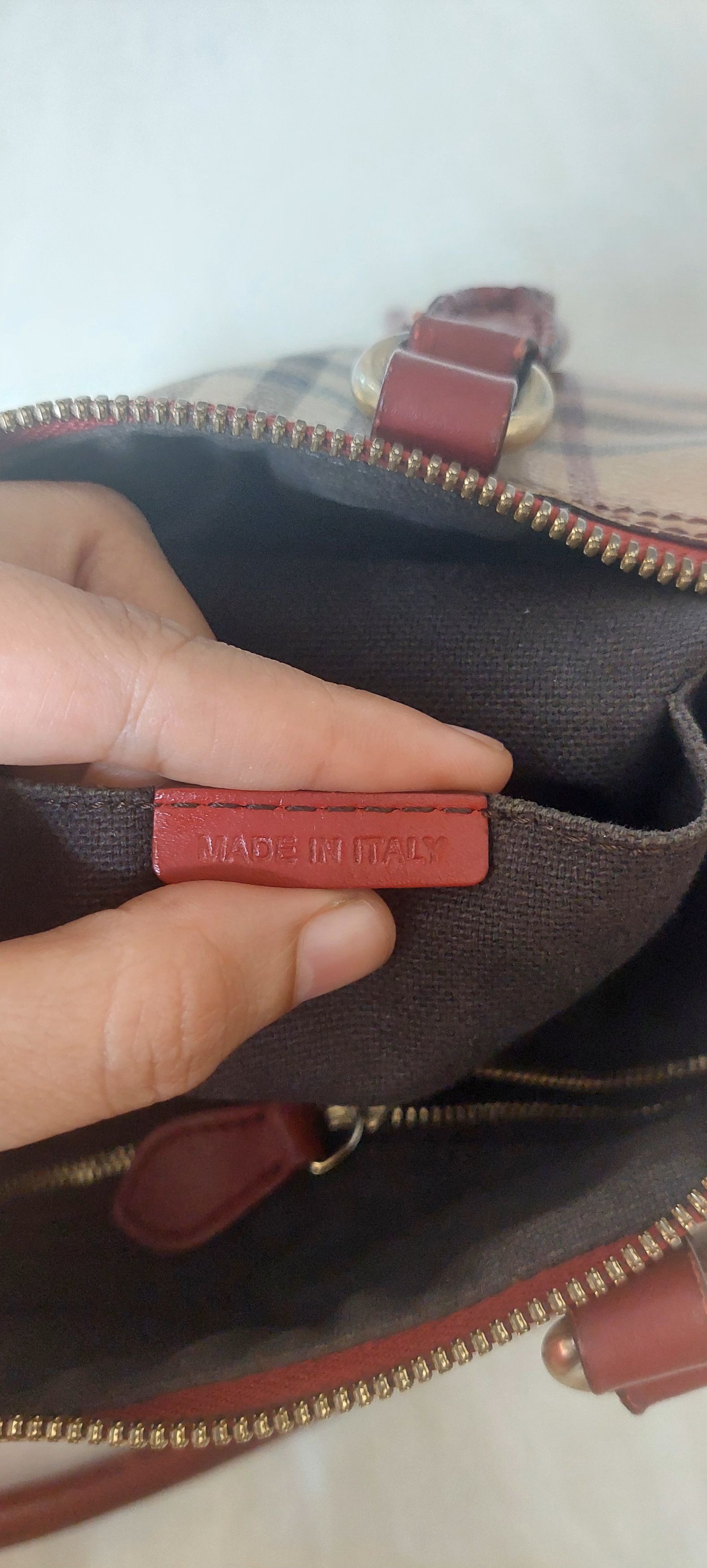 Burberry Burberry Haymarket PVC Red Size ONE SIZE - 6 Thumbnail