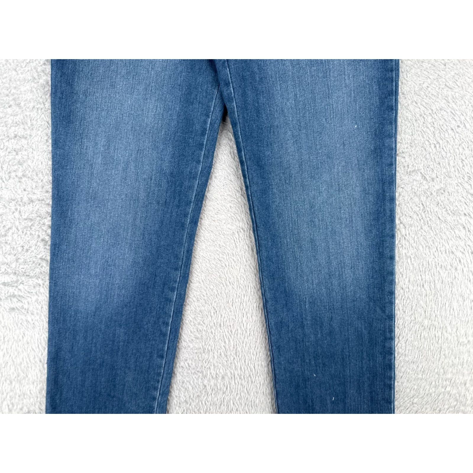 Gloria Vanderbilt Gloria Vanderbilt Jeans Womens 6 Blue Denim Amanda Straight Leg High Rise 28x31 Size 28" / US 6 / IT 42 - 3 Thumbnail