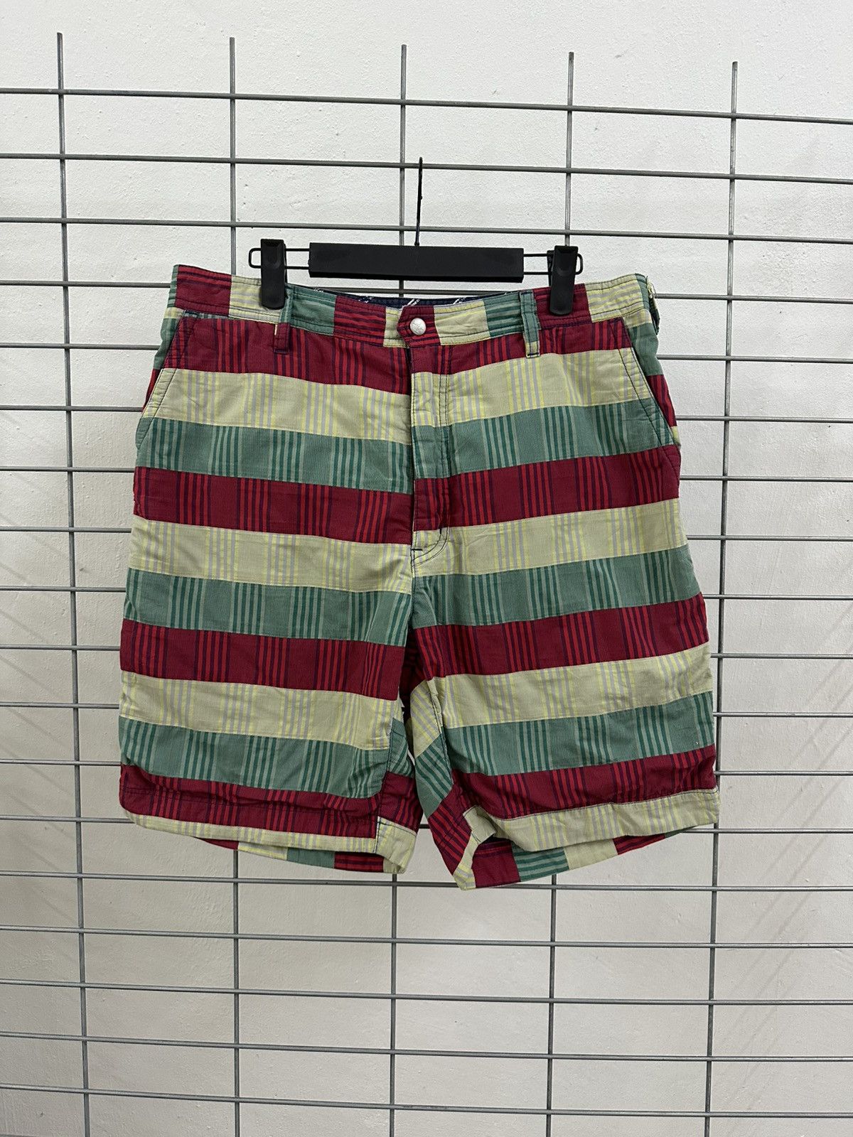 White Mountaineering Rare And Beautiful White Mountaineering Plaid Shorts Size US 32 / EU 48 - 1 Thumbnail