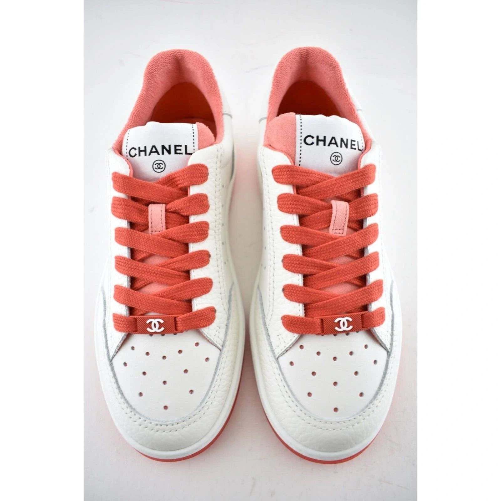 Chanel 22P Leather CC Logo Flat Lace Up Runner Trainer Sneaker 37.5 Size US 7.5 / IT 37.5 - 7 Thumbnail