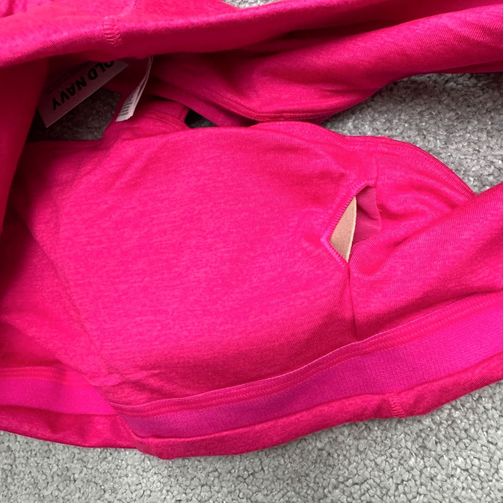 Old Navy Old Navy Sports Bra Shirt Womens XL Pink NWT Cloudcomfy Go-Dry Padded Bralette Top Clothing Activewear Size XL / US 12-14 / IT 48-50 - 3 Thumbnail