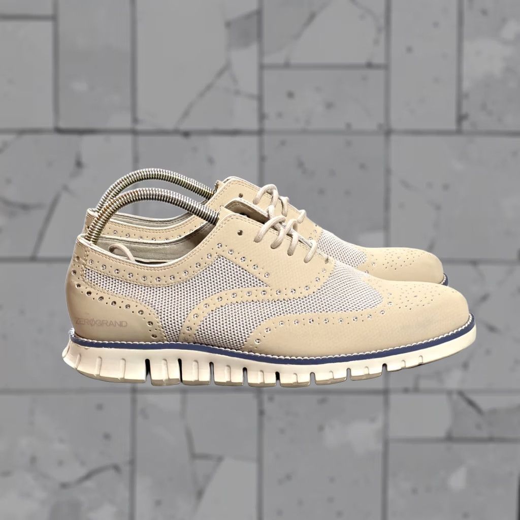Cole Haan Cole Haan Zerogrand 8 Mens No Stitch Closed Wingtip Oxford Barley Beige Ivory Leather Wingtip Casual Shoe 8 Mens Beige Cole Haan Zerogrand 8 Size US 8 / EU 41 - 1 Thumbnail