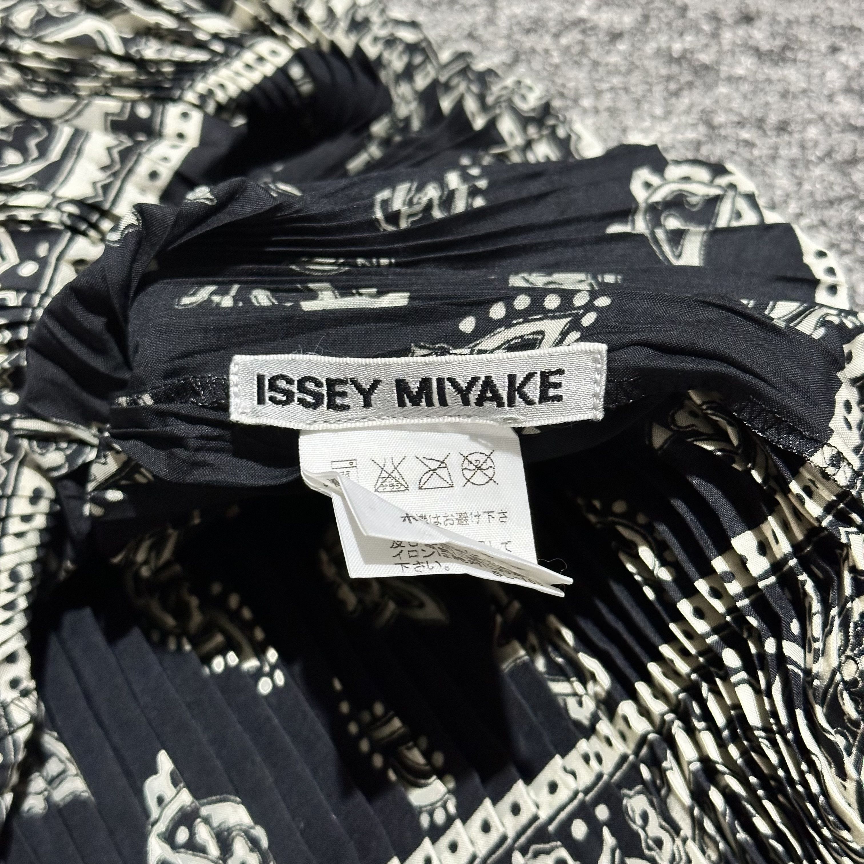 Issey Miyake Issey Miyake Tank Tops Size M / US 6-8 / IT 42-44 - 3 Thumbnail