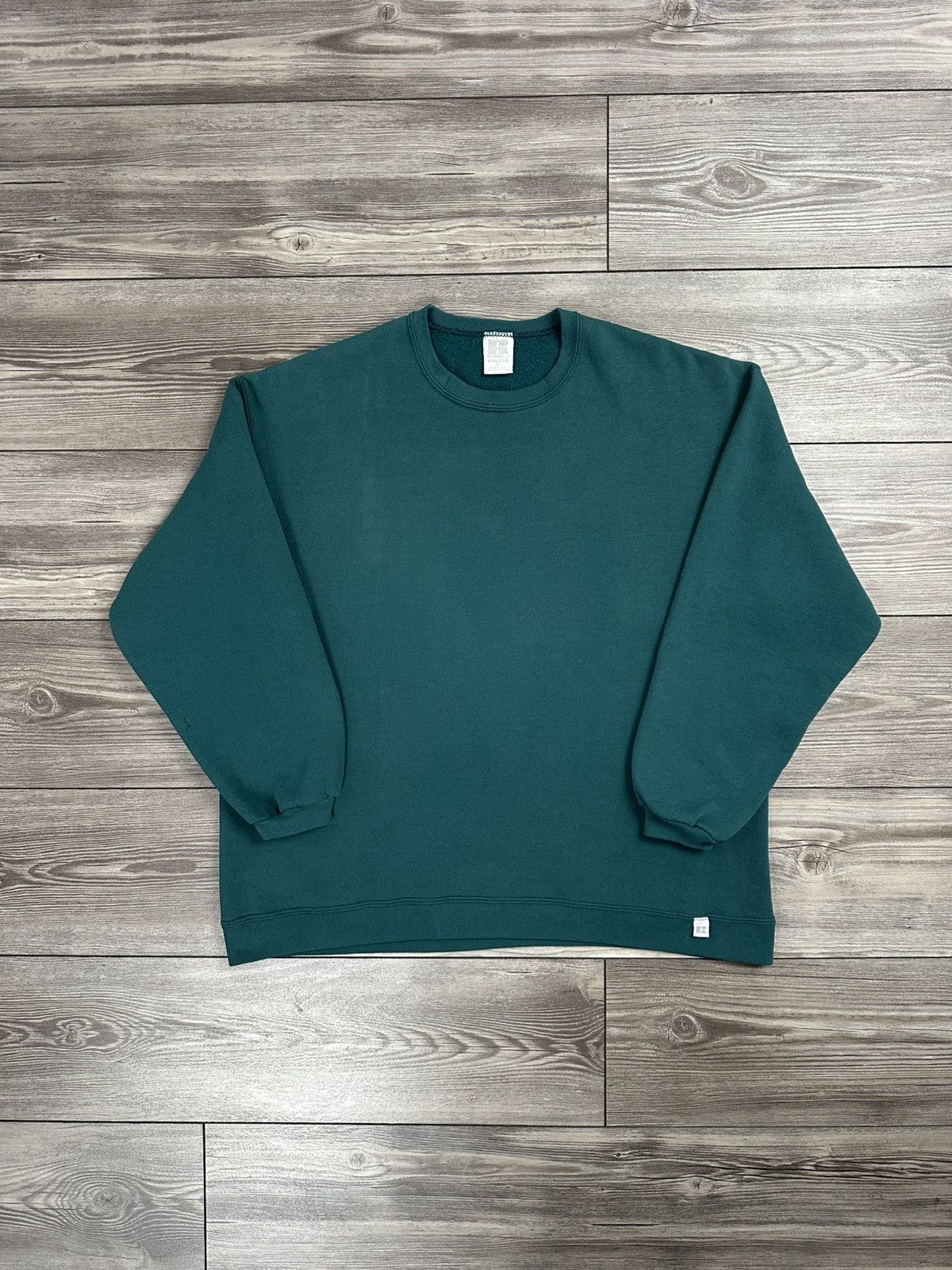 Russell Athletic Vintage 90’s Russell Athletic Essential Crewneck Size US XL / EU 56 / 4 - 1 Thumbnail