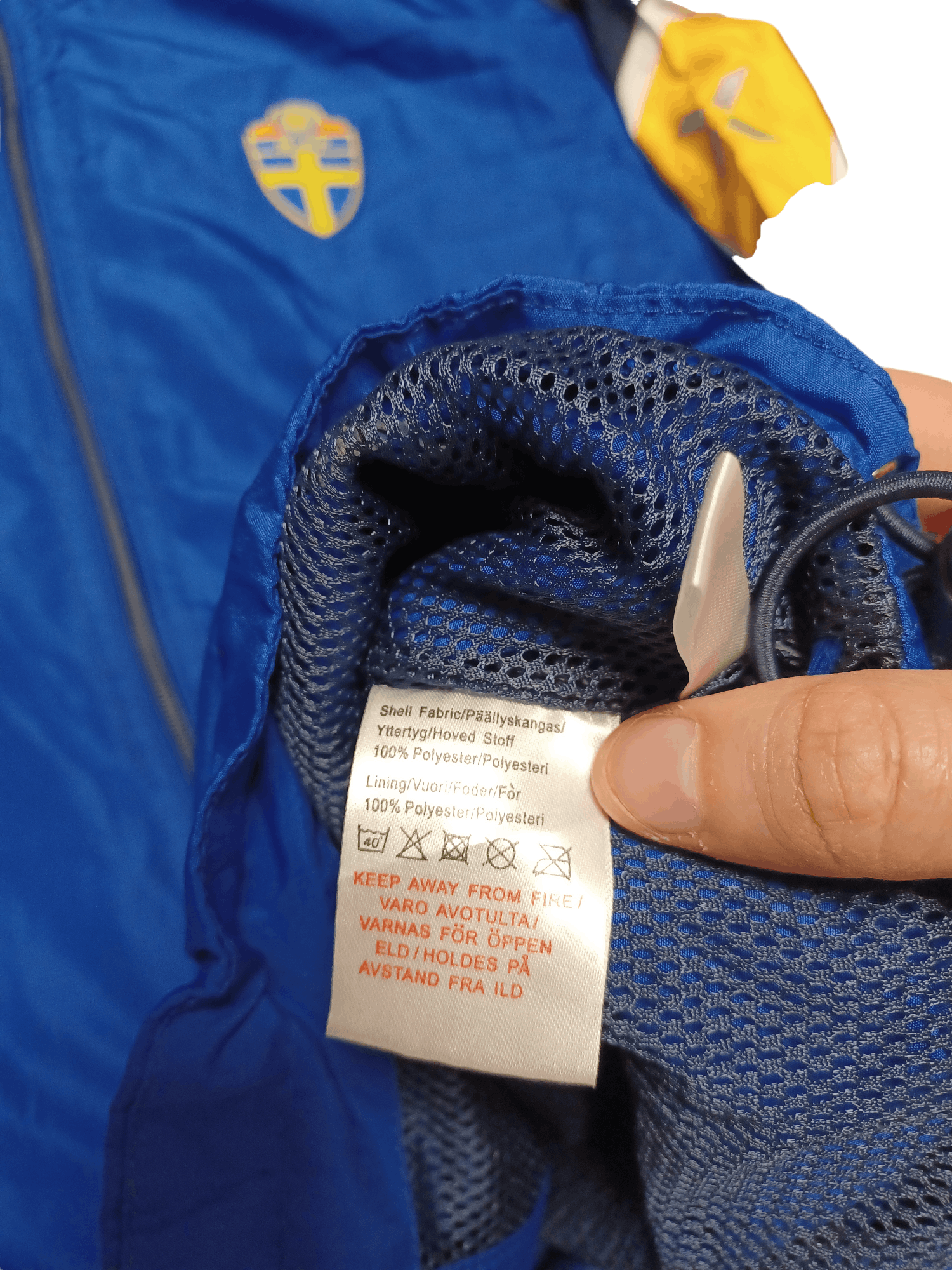 Umbro UMBRO SWEDEN VINTAGE 00S NYLON DRILL TRACKING JACKET SOCCER Size US M / EU 48-50 / 2 - 4 Thumbnail