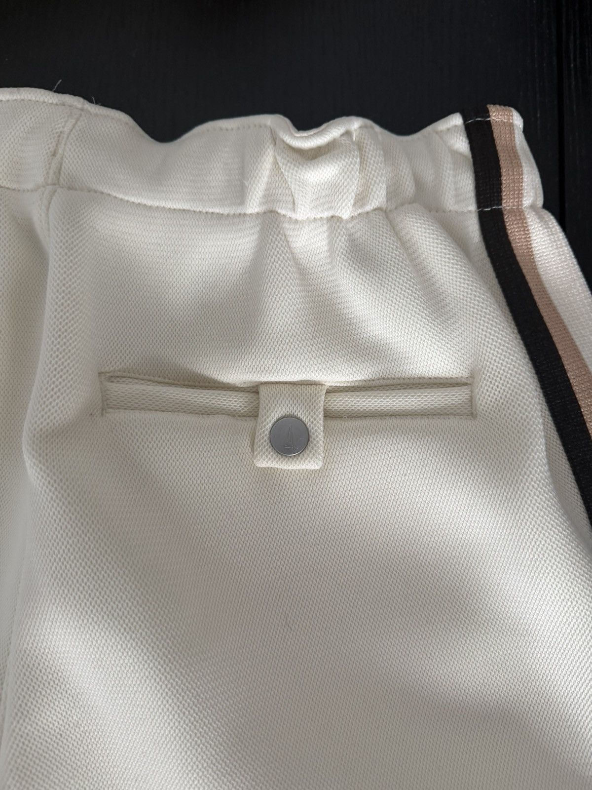 A Ma Maniere × Jordan Brand A Ma Maniére x Jordan Cream Tech Woven Fabric size M Size US 32 / EU 48 - 4 Thumbnail